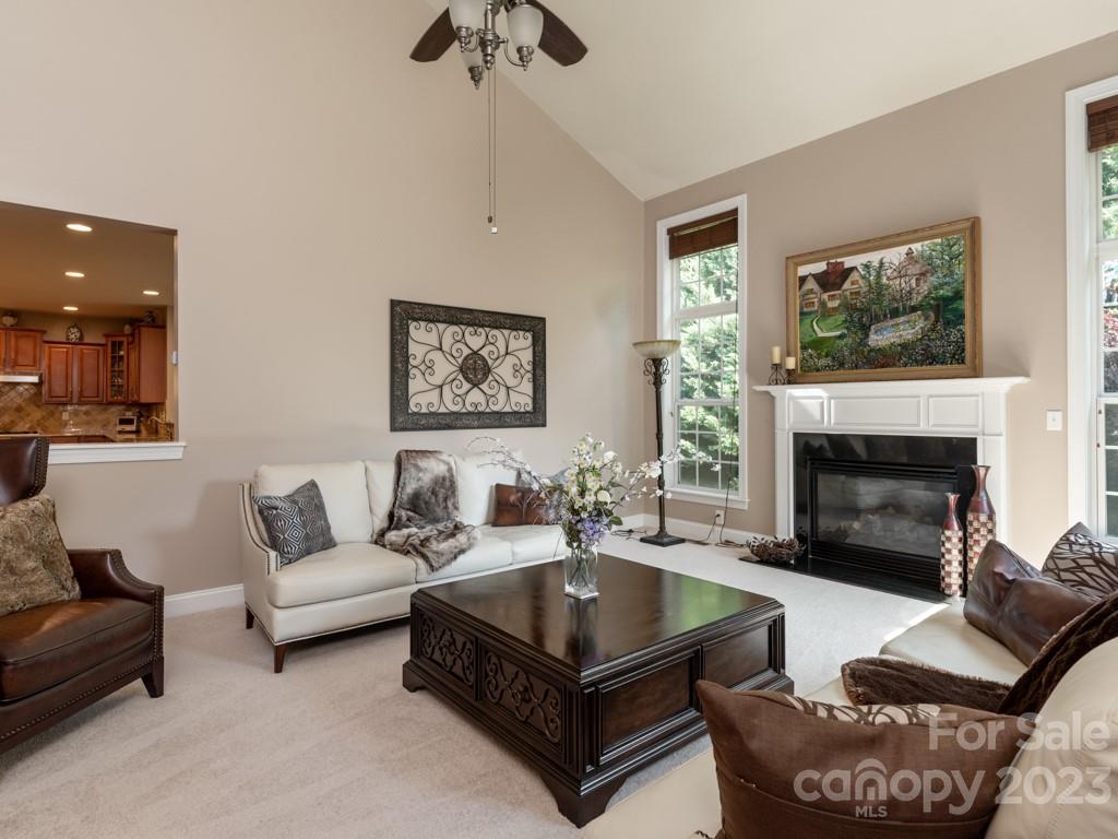 15024 Capricorn Lane Property Photo 6