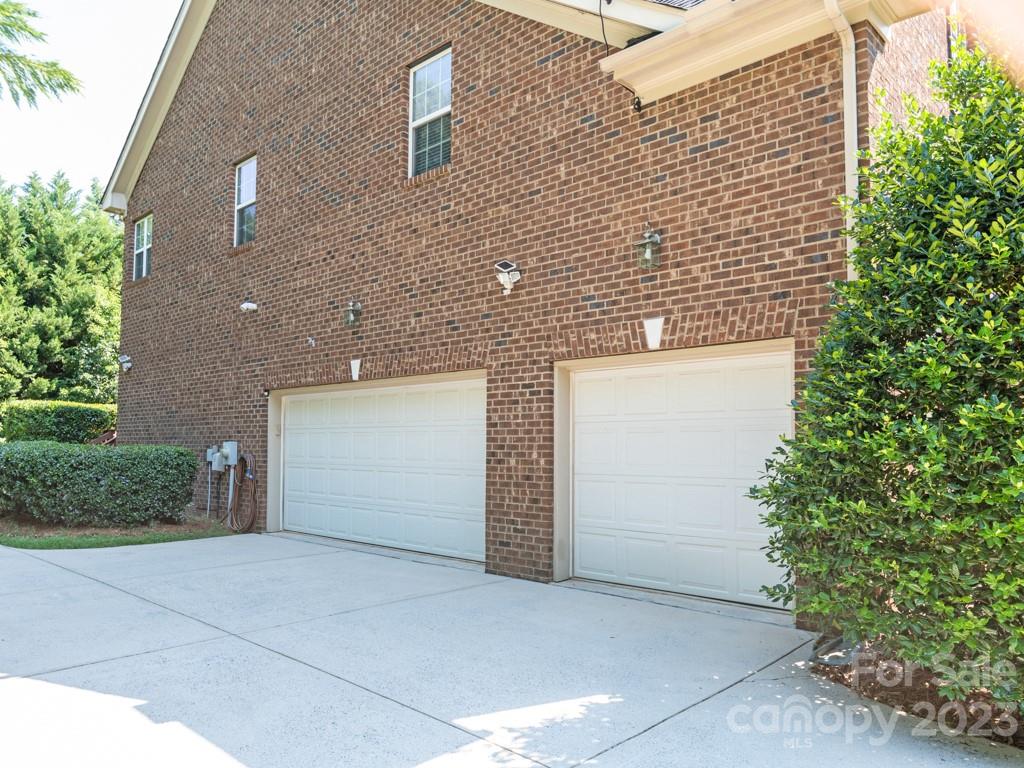 15024 Capricorn Lane Property Photo 37