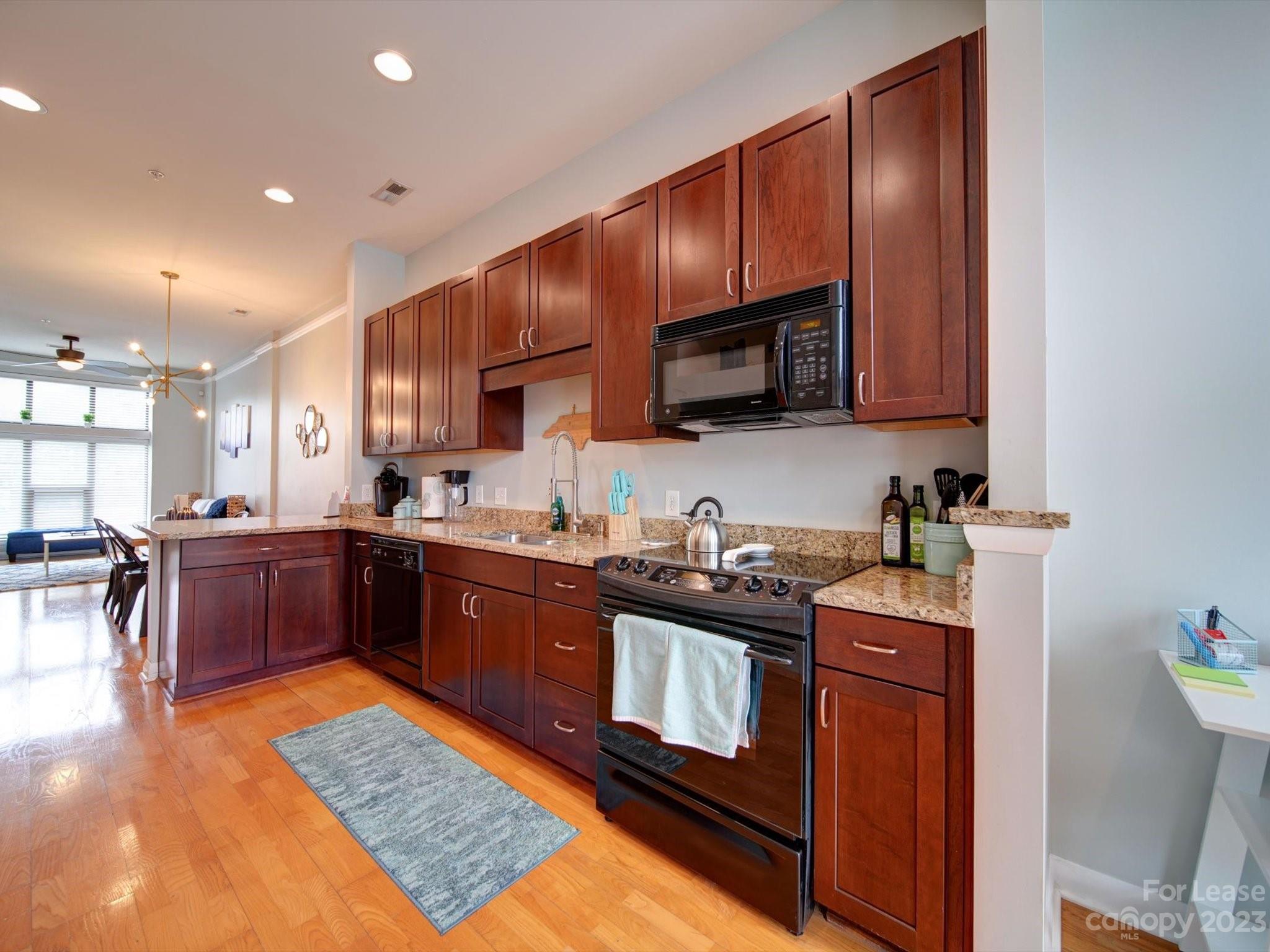 546 New Bern Station Court Property Photo 23