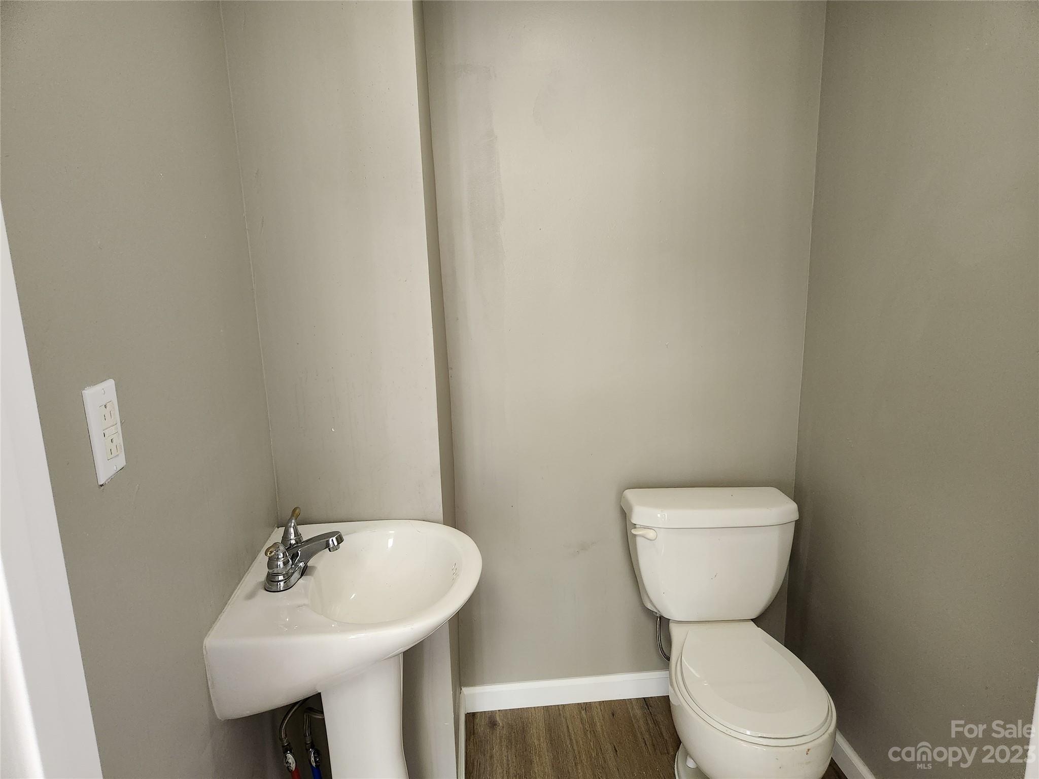 406 East Court Street Property Photo 4