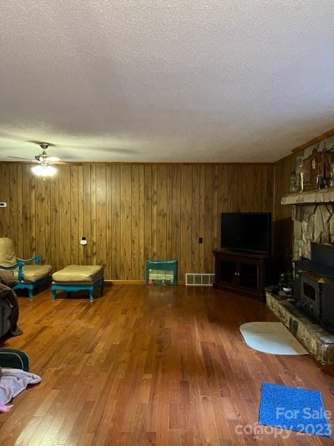 2752 Old Highway 221 None Property Photo 4