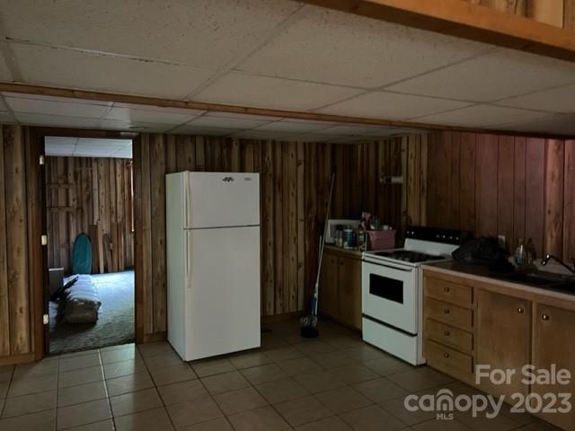2752 Old Highway 221 None Property Photo 29
