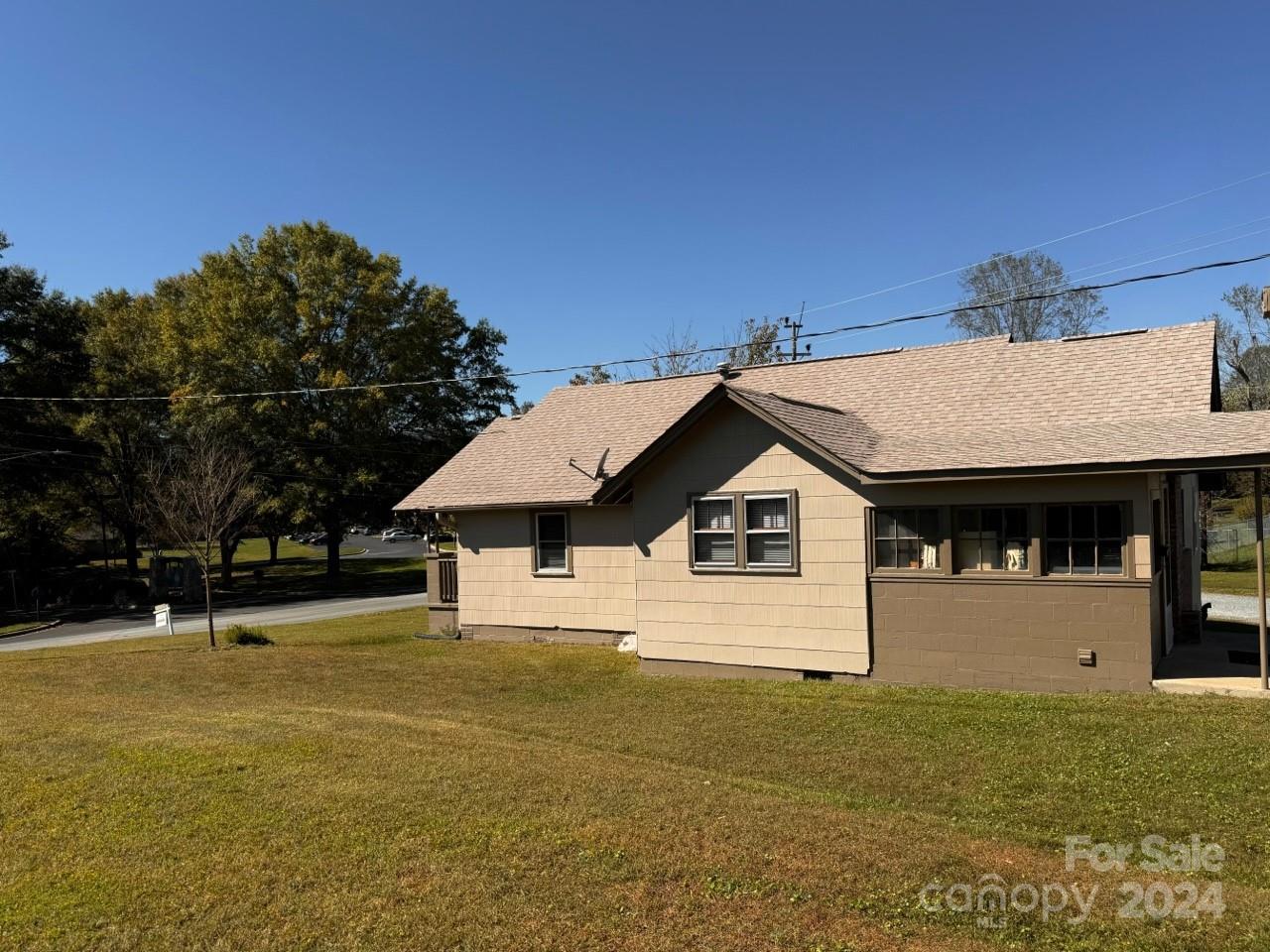 565 Neely Road Property Photo 3