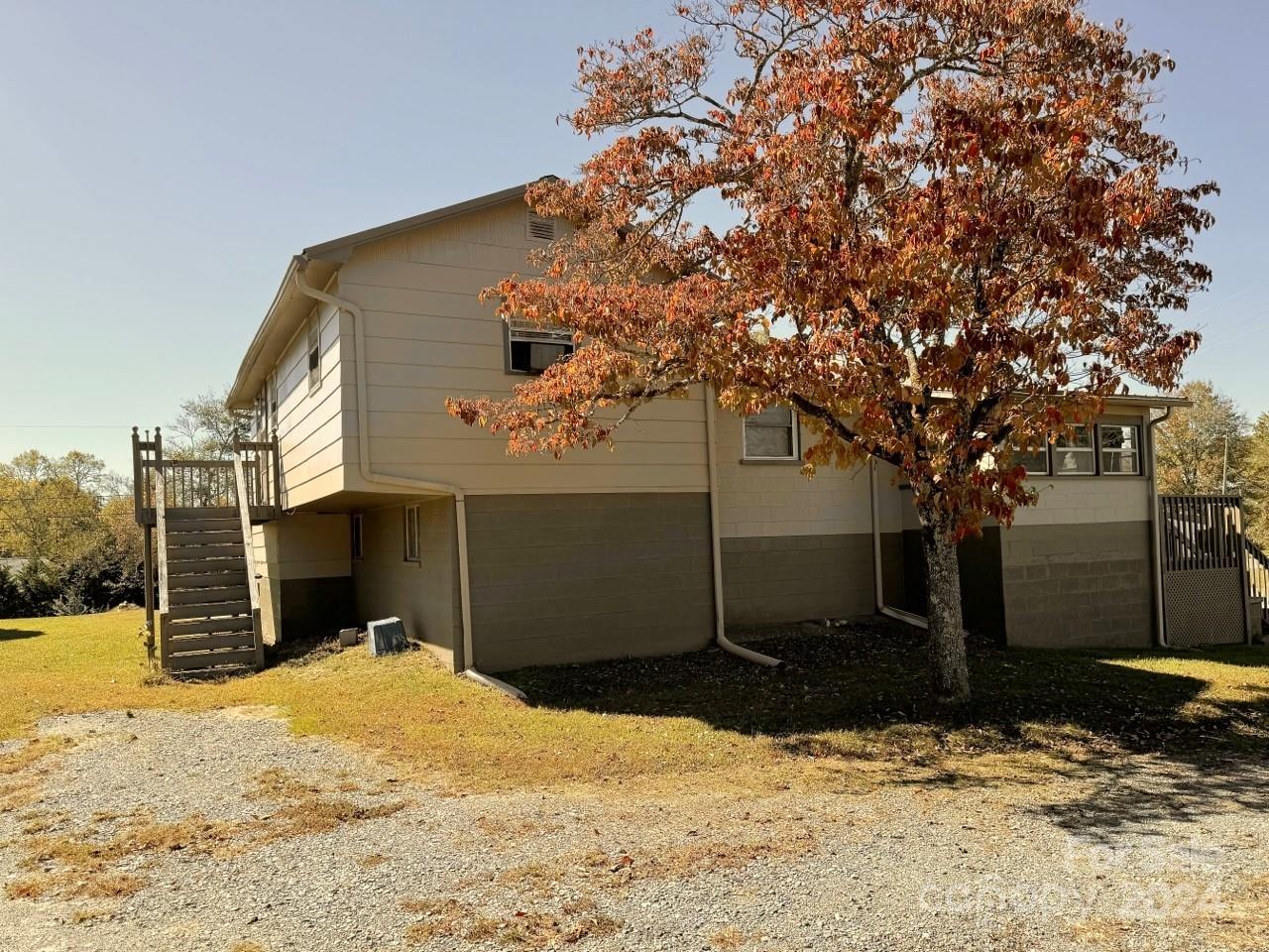 565 Neely Road Property Photo 4