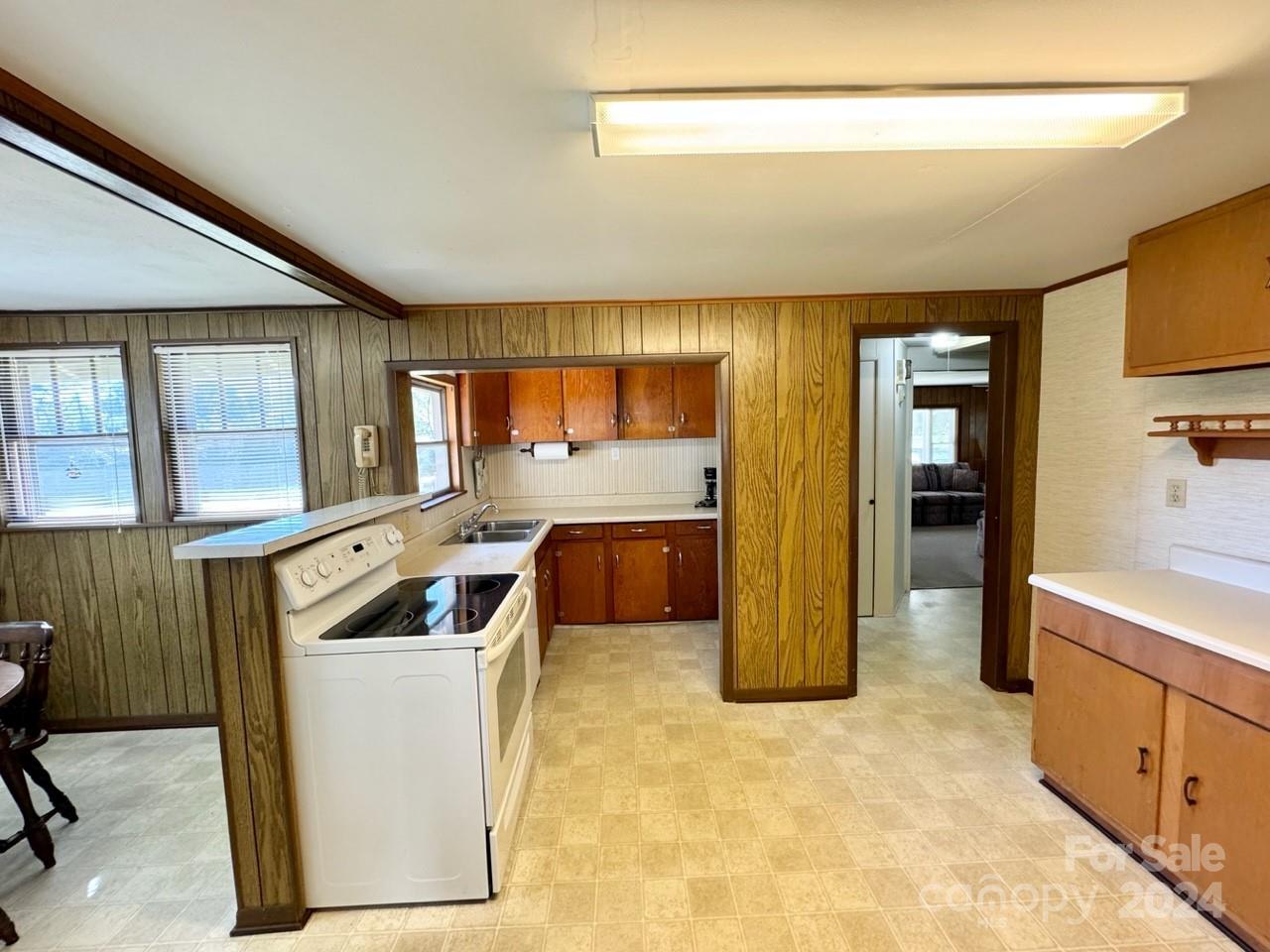 565 Neely Road Property Photo 9