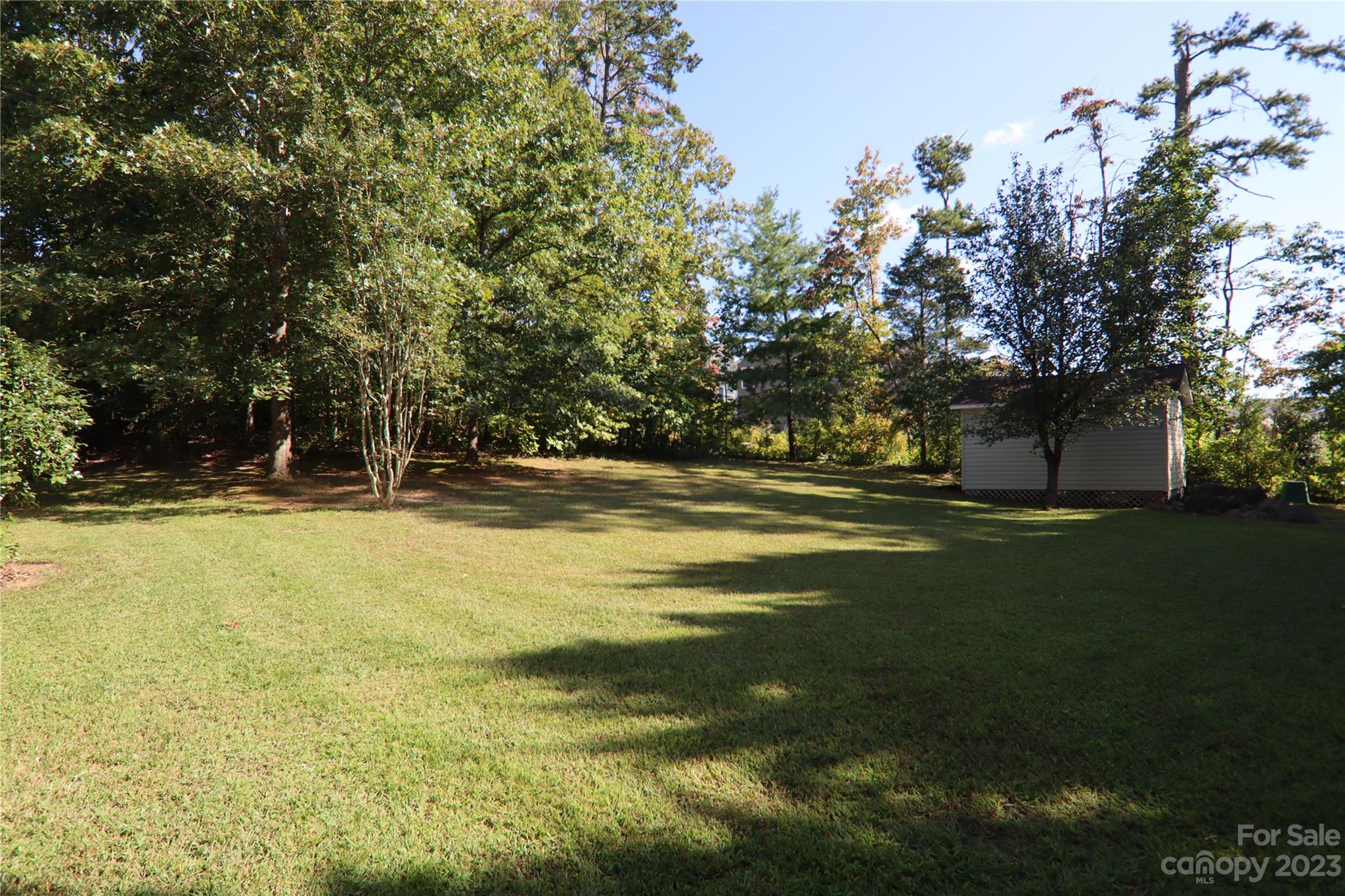 10737 Kingsview Drive Property Photo 8