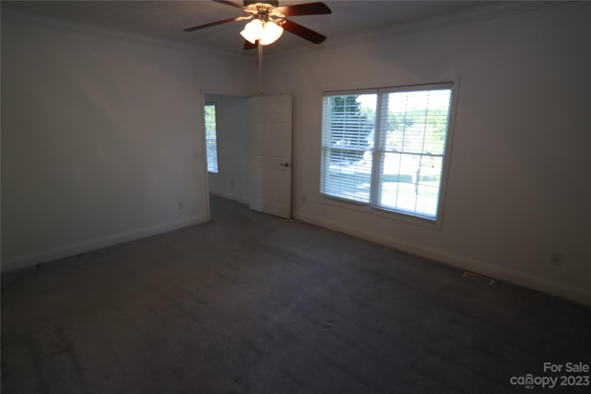 10737 Kingsview Drive Property Photo 16