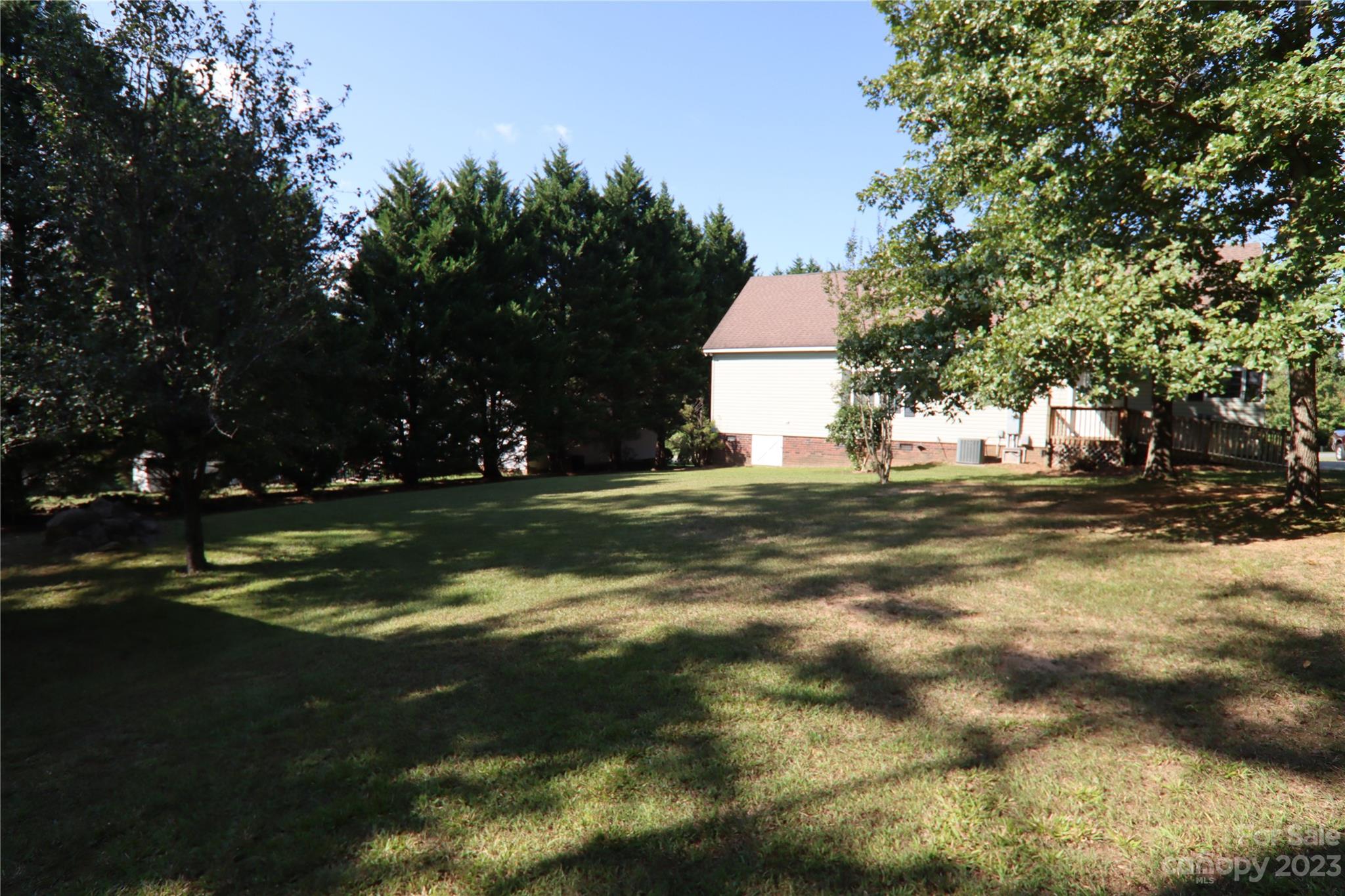 10737 Kingsview Drive Property Photo 24