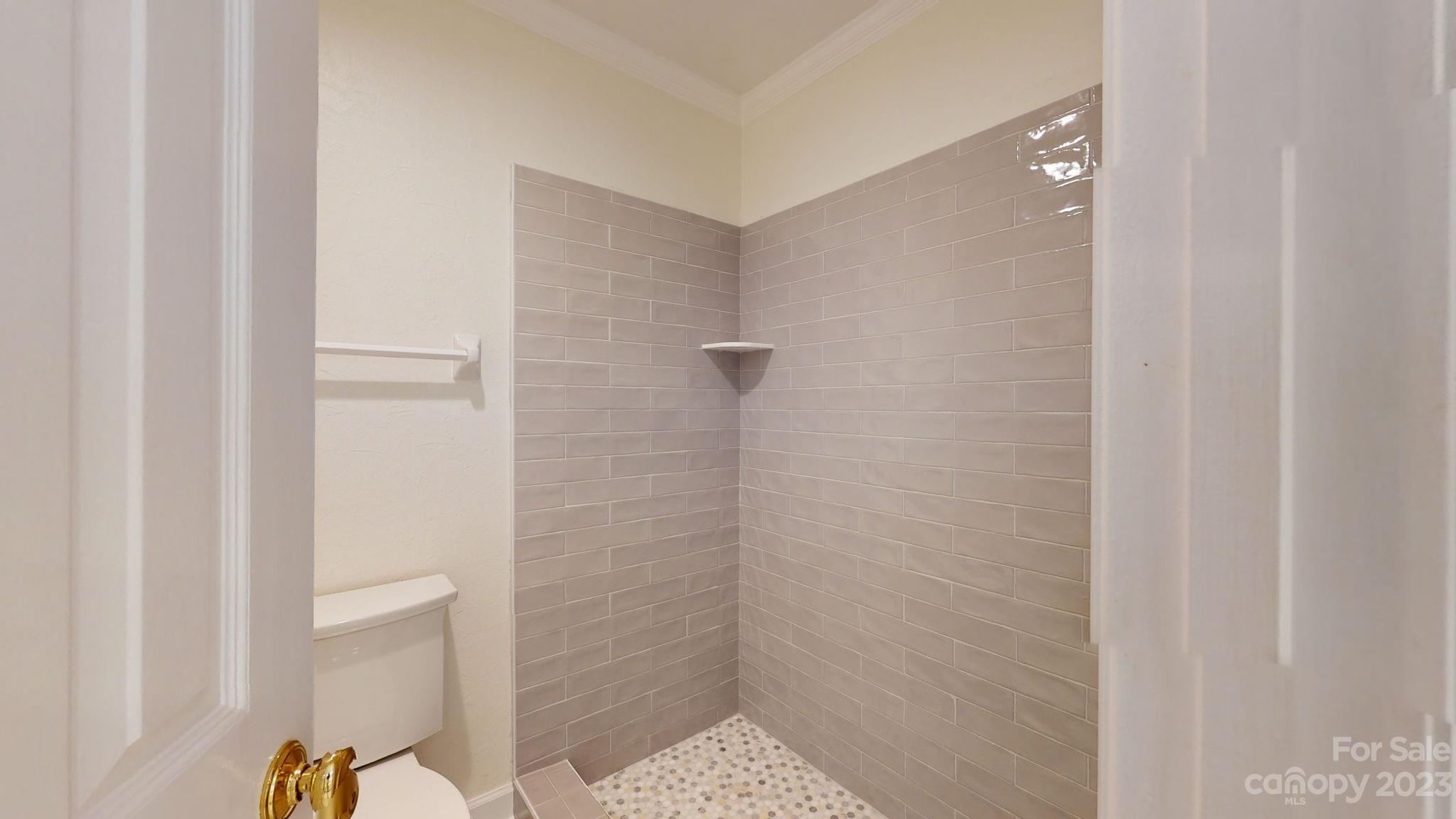 4351 Woodglen Lane Property Photo 20