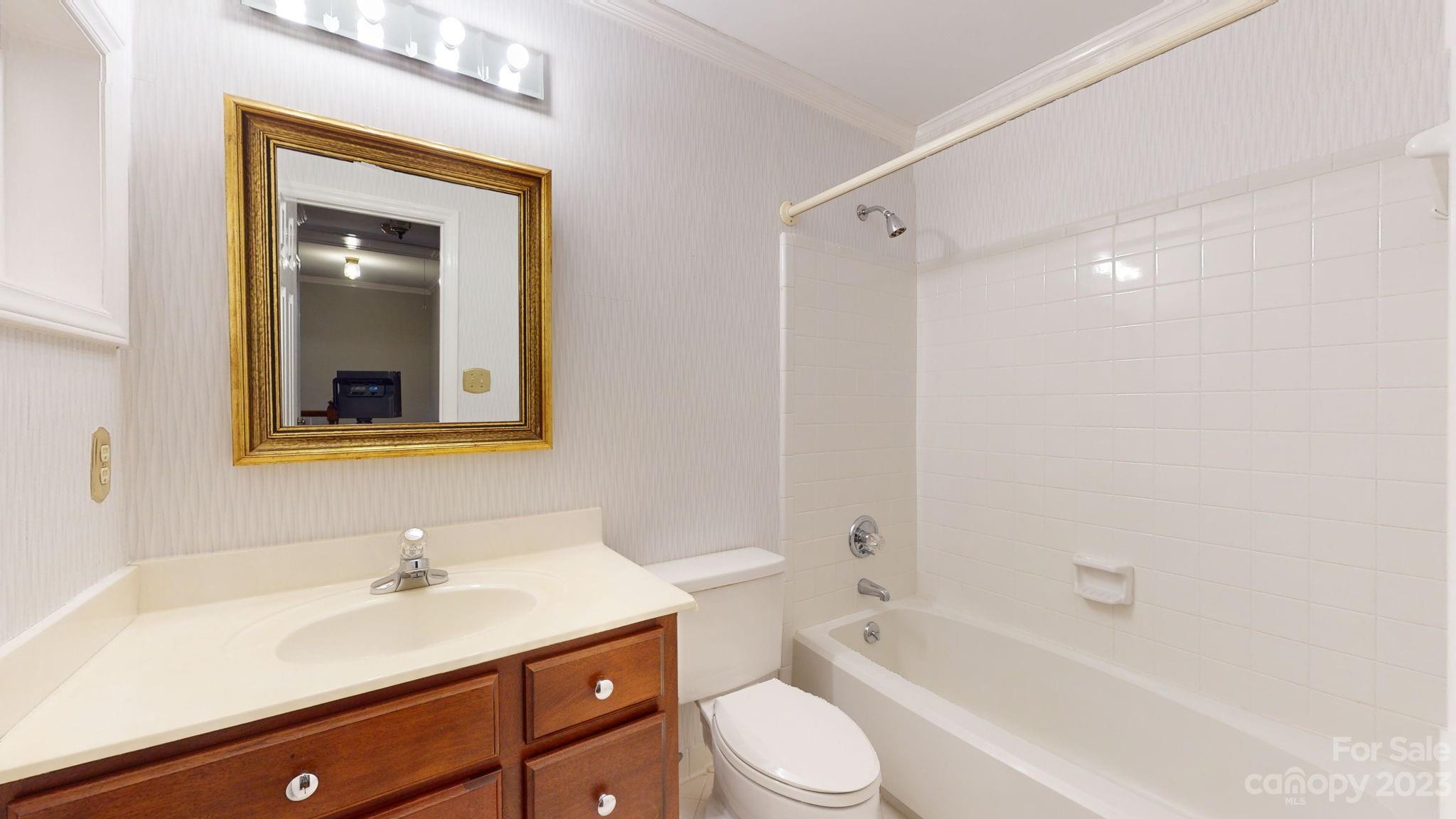 4351 Woodglen Lane Property Photo 26