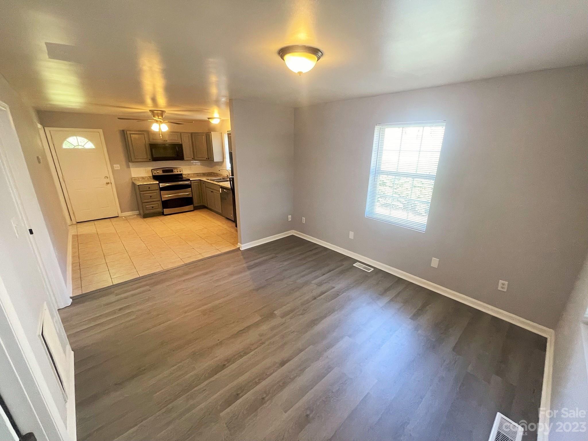 767 18th Street Property Photo 3