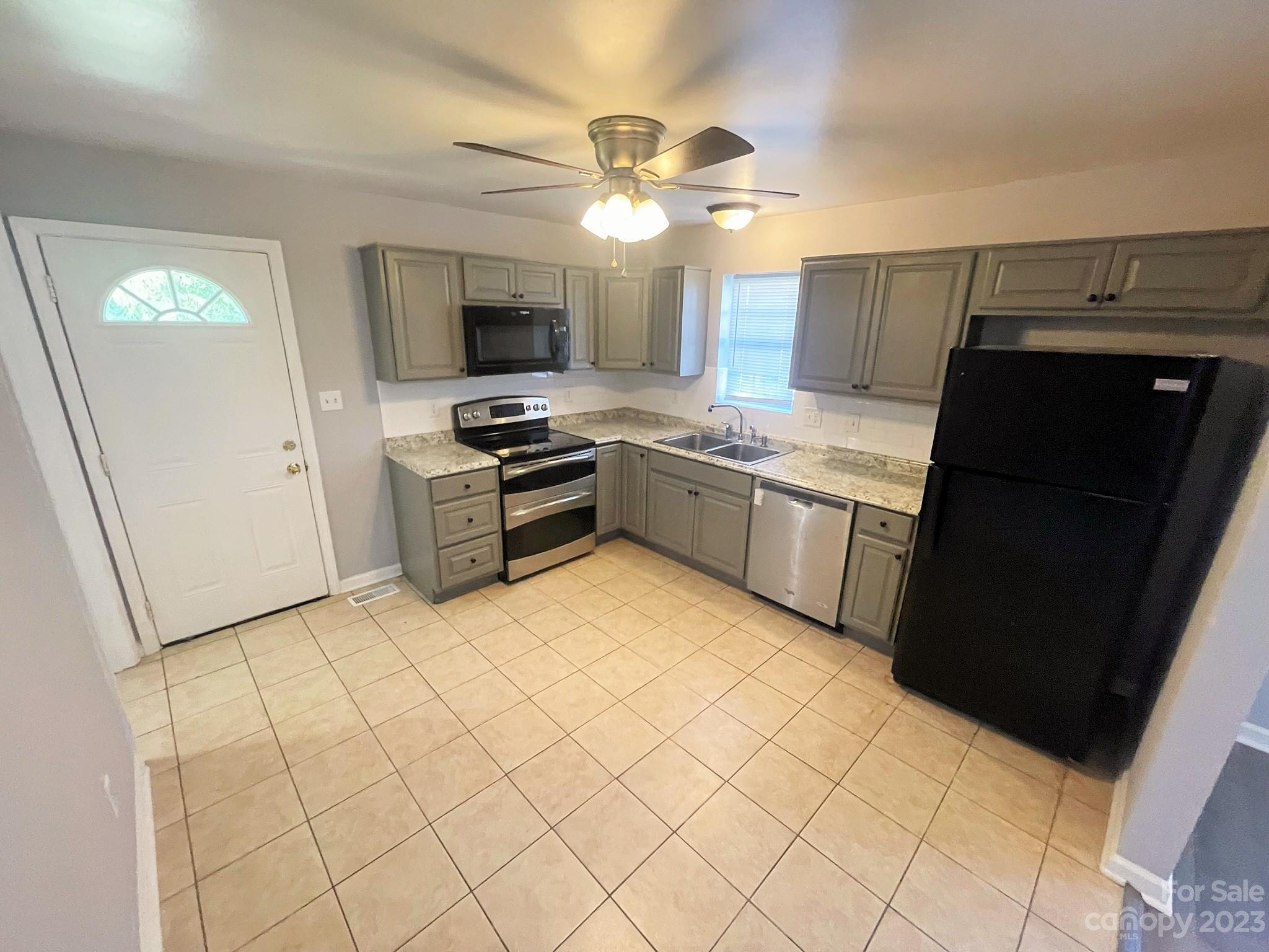 767 18th Street Property Photo 10