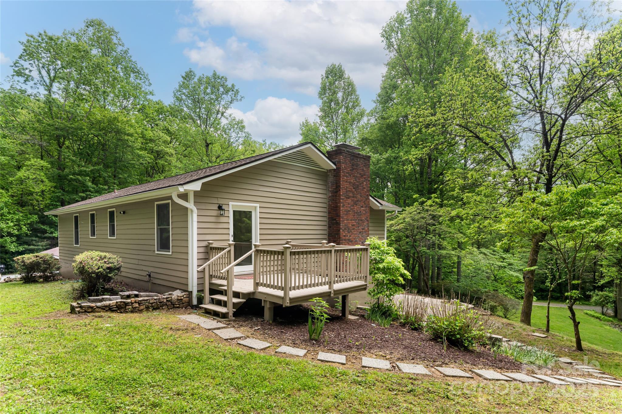 380 Old Powell Road Property Photo 38