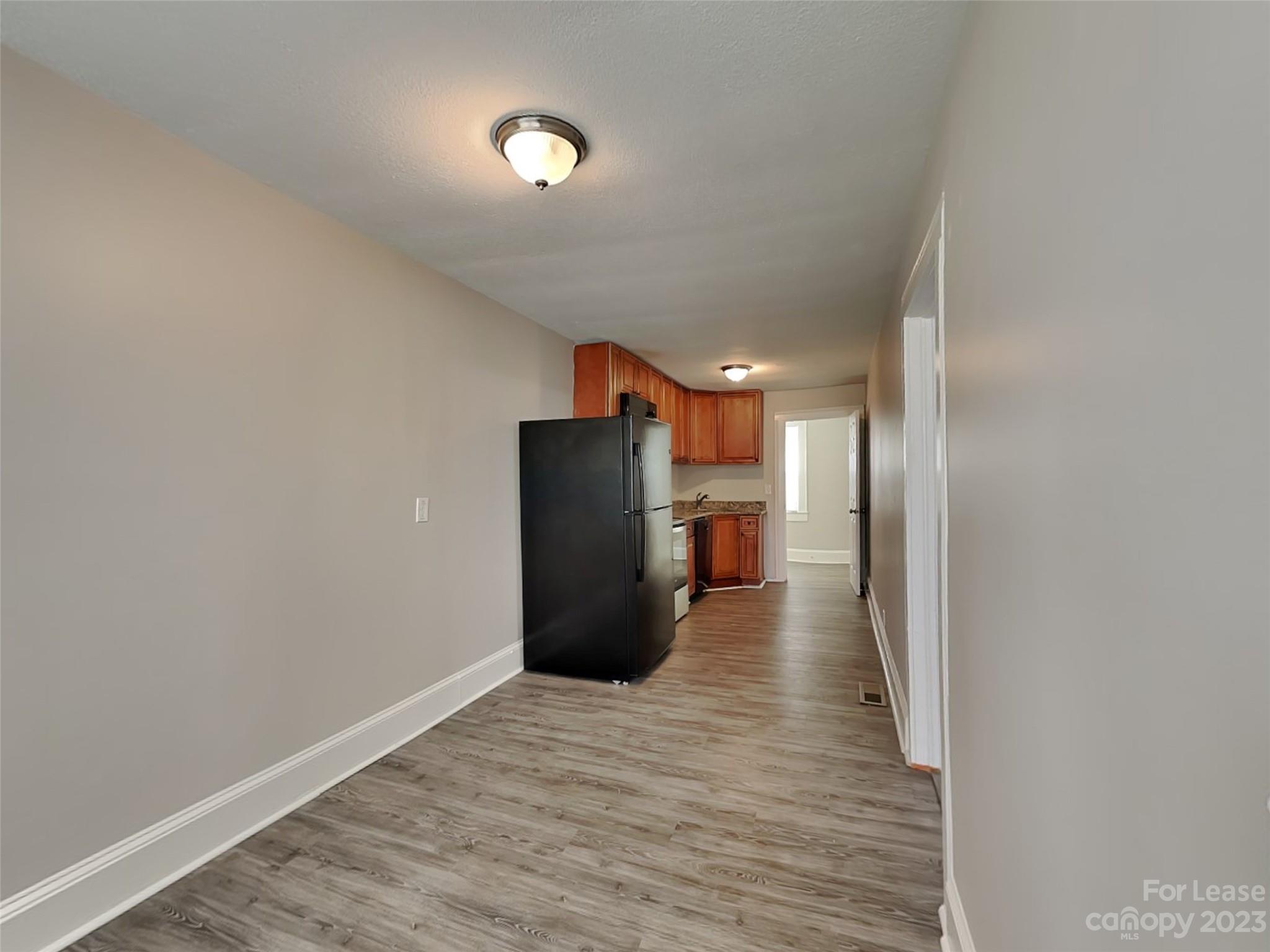 106 Eastside Drive Property Photo 4