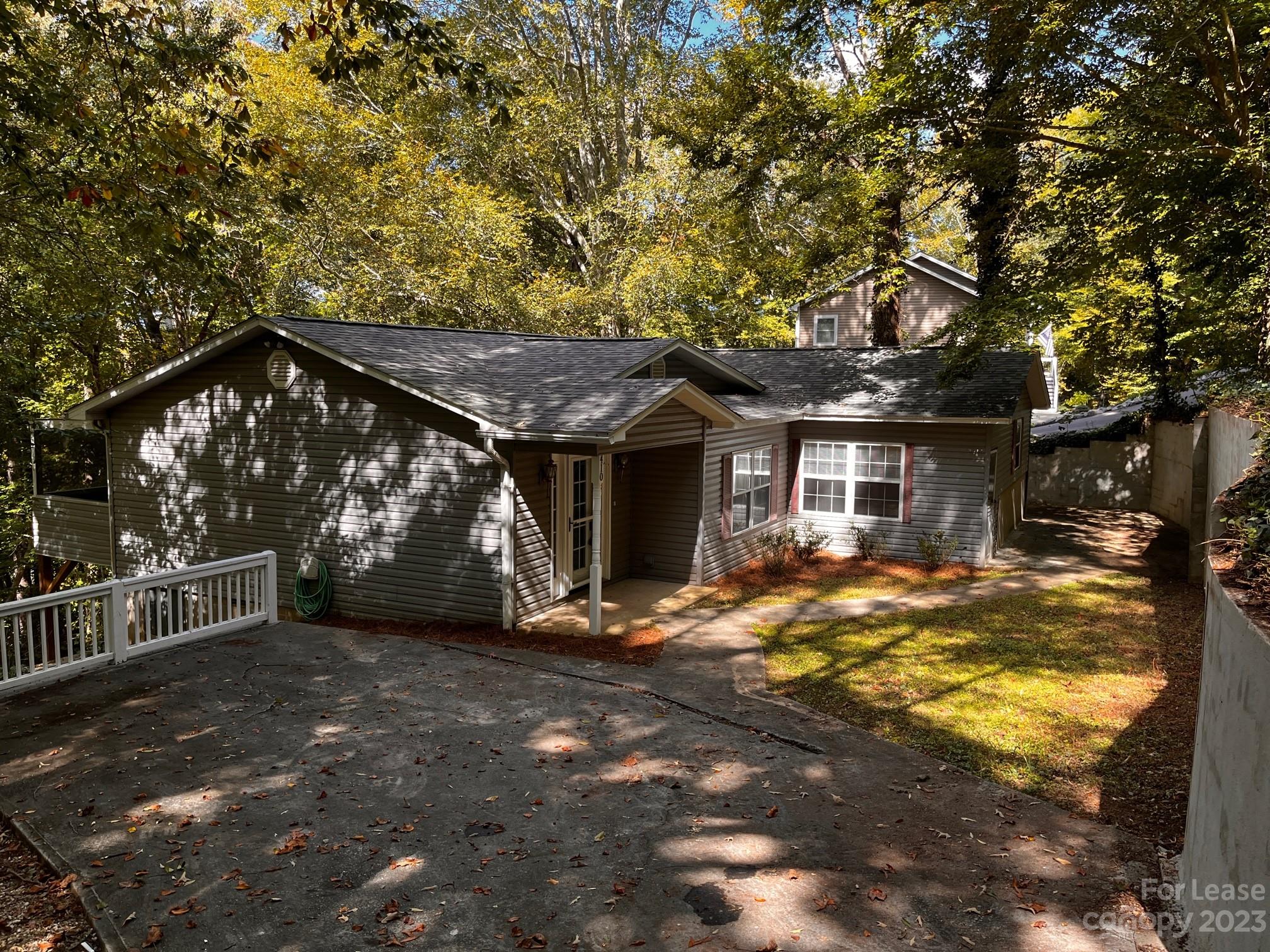 410 Scarlet Oaks Drive Property Photo 1