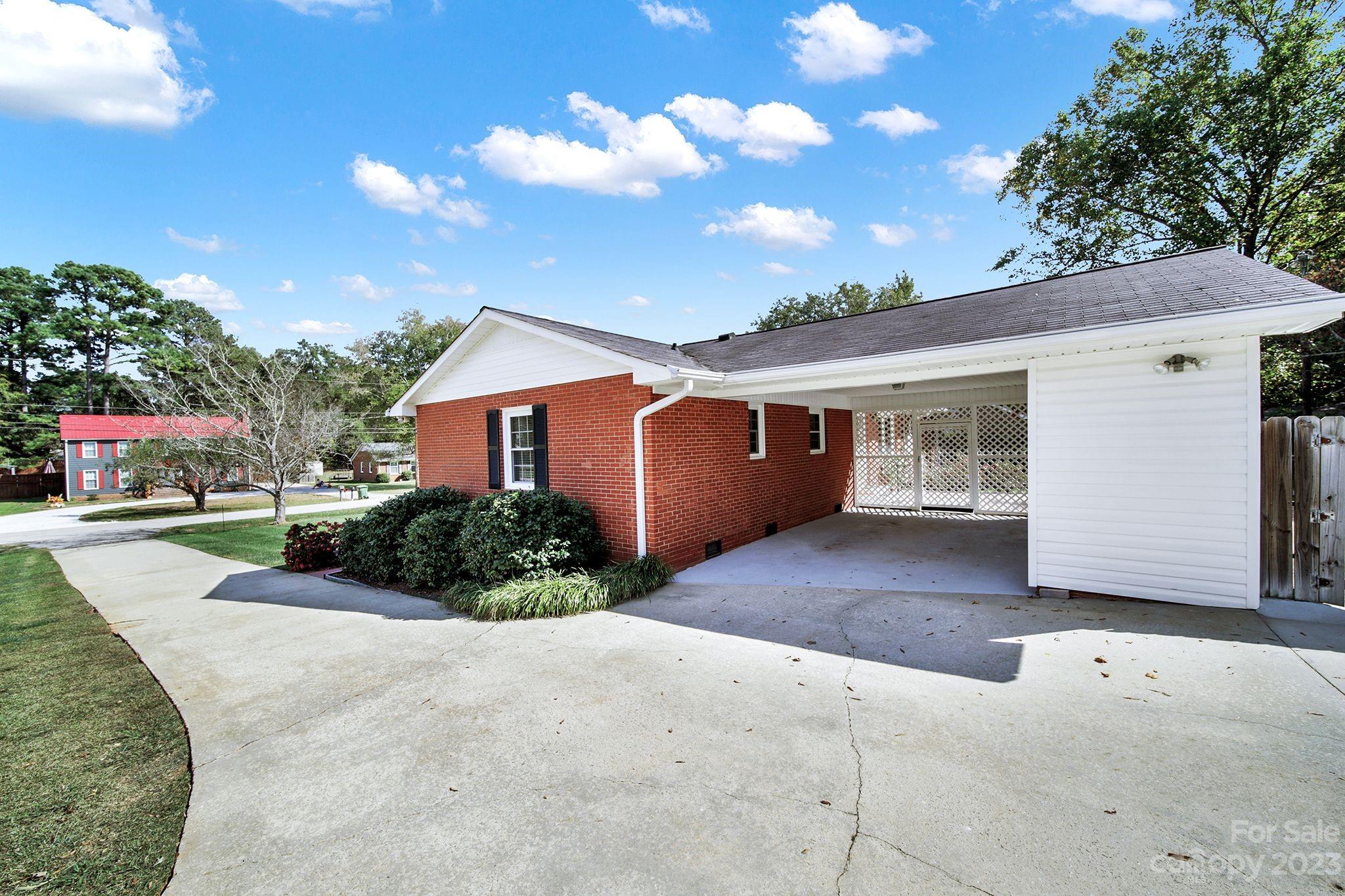 1985 Havenwood Drive Property Photo 3