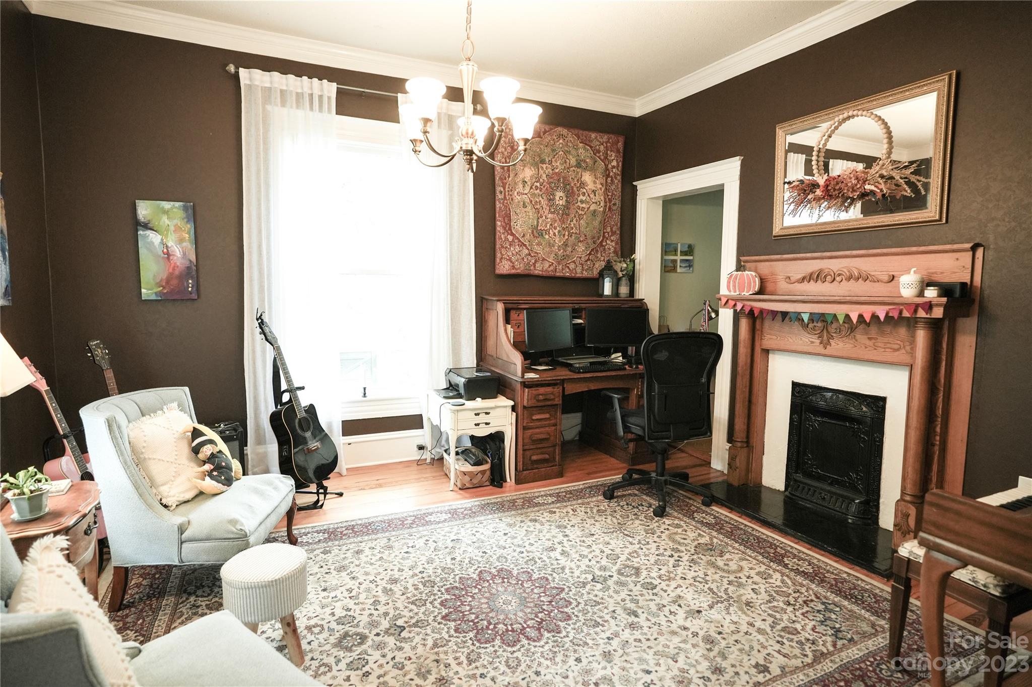 345 W Center Avenue Property Photo 8