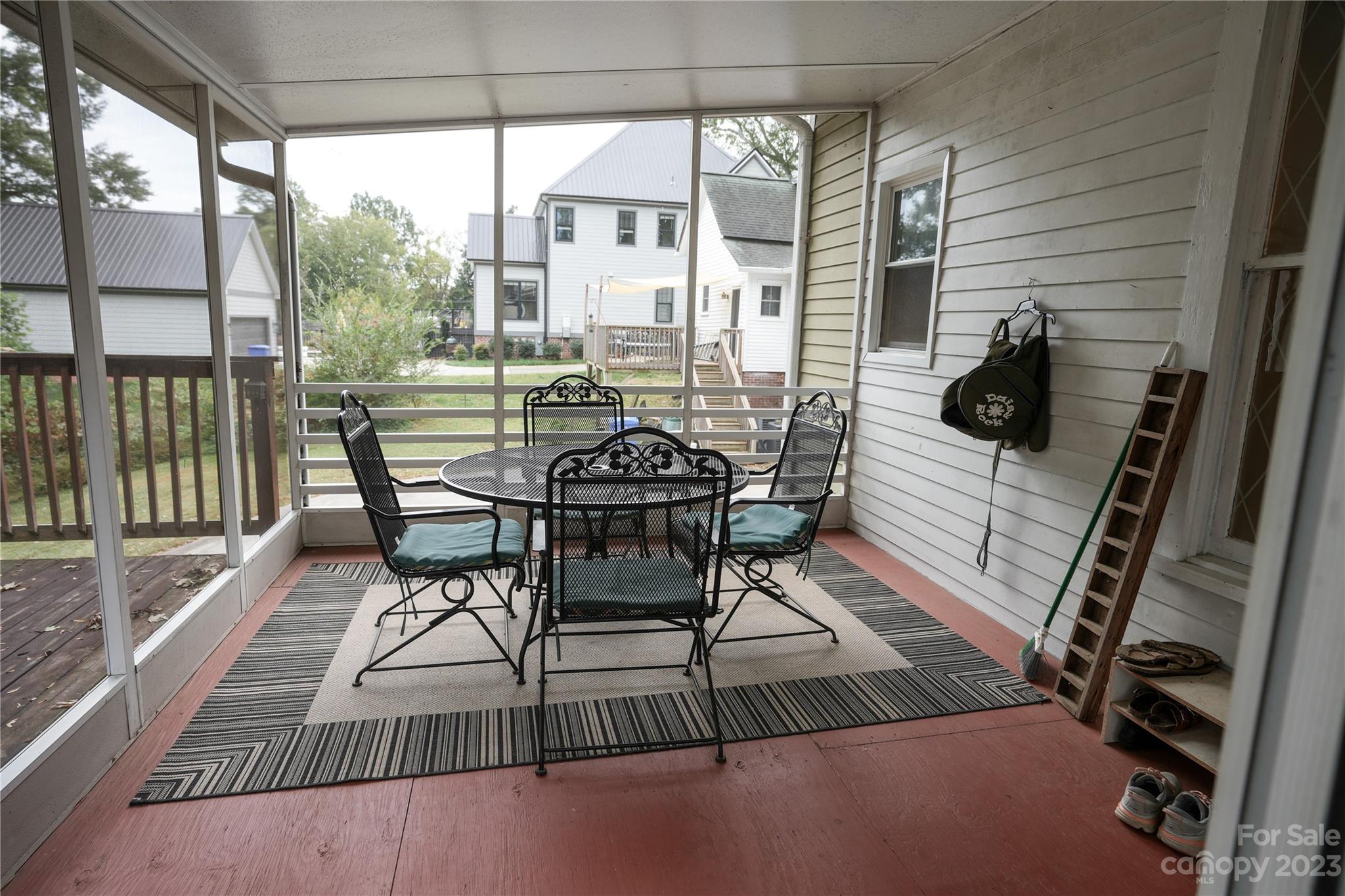 345 W Center Avenue Property Photo 16