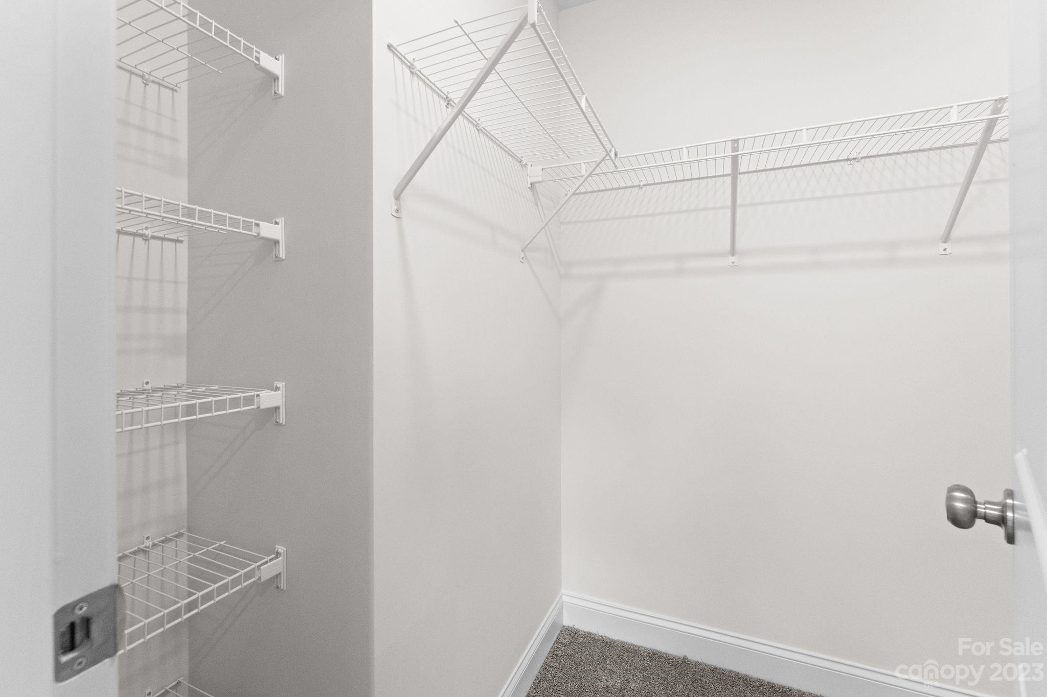 203 E Florida Avenue Property Photo 26