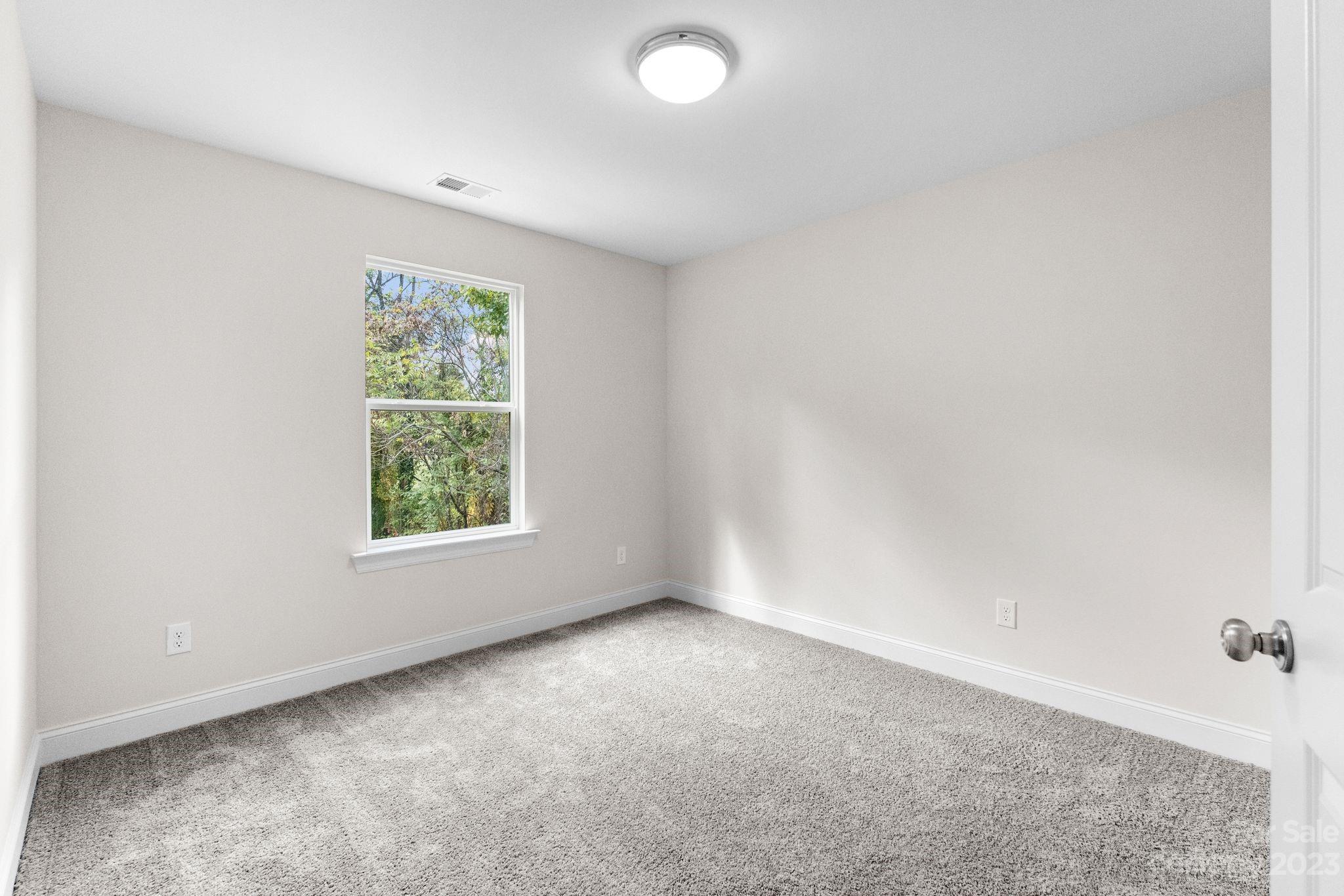 203 E Florida Avenue Property Photo 29