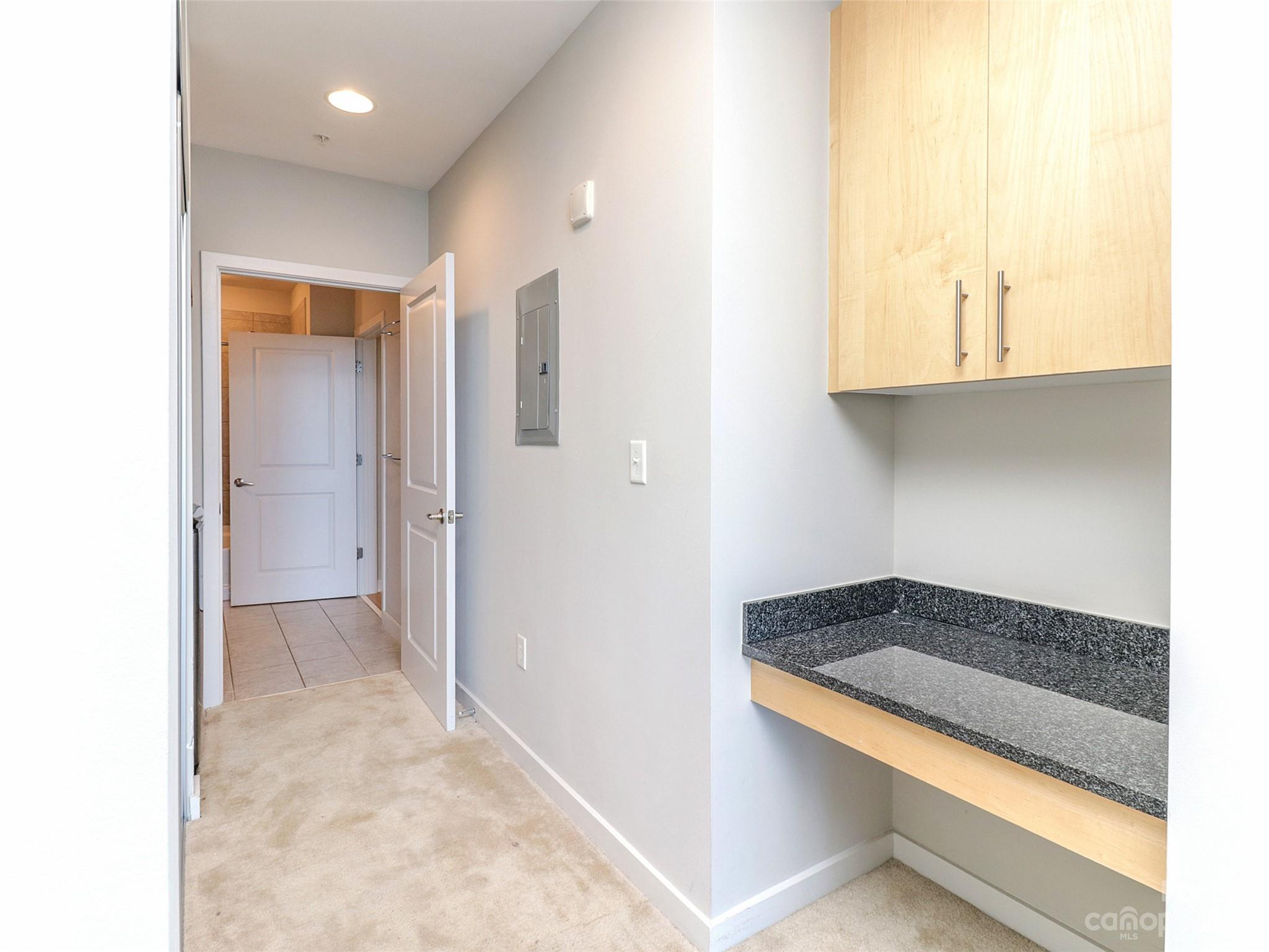 210 N Church Street 2206 Property Photo 25
