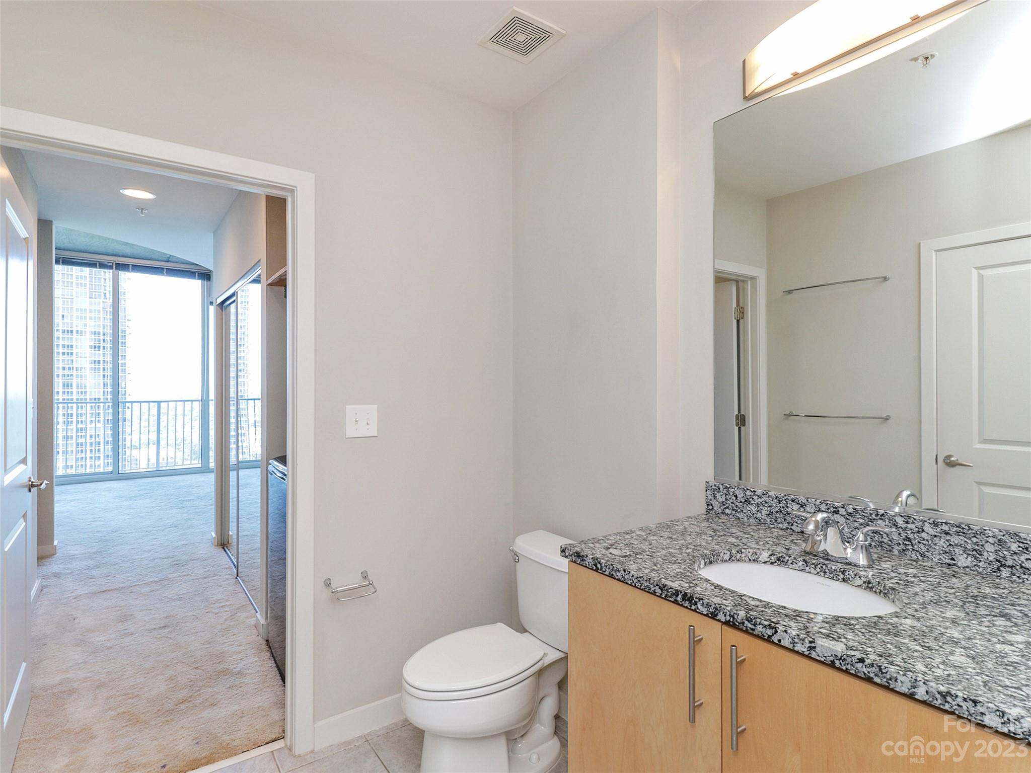 210 N Church Street 2206 Property Photo 30