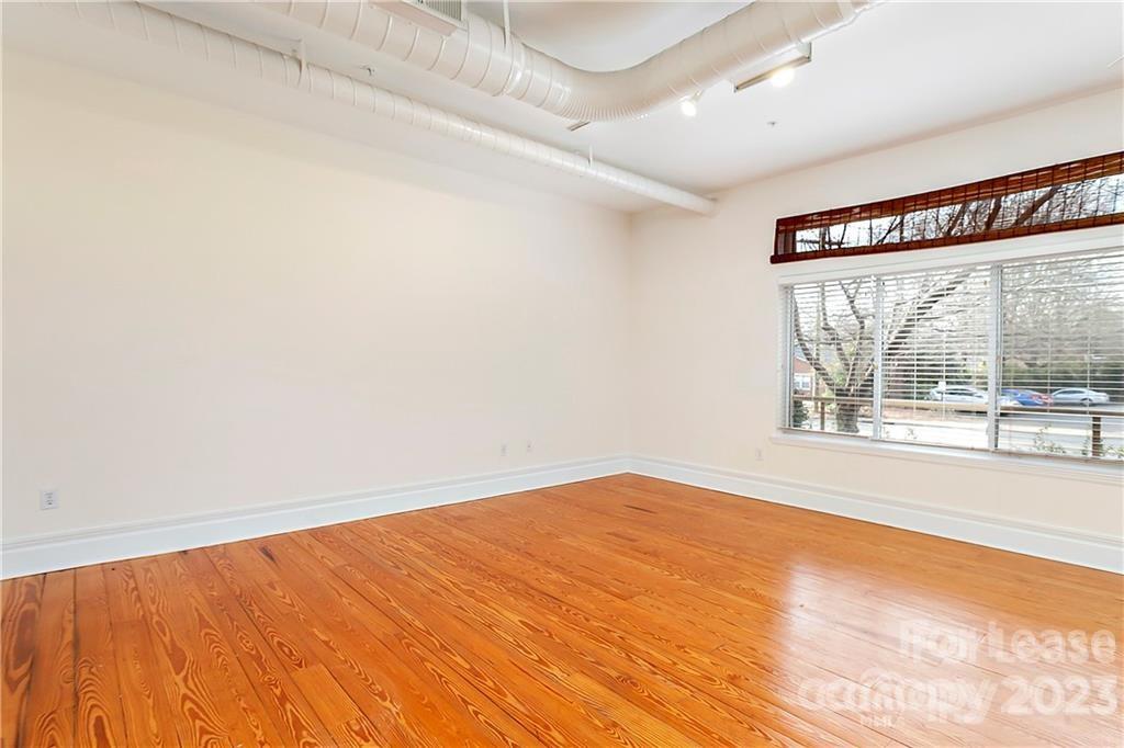 404 N Laurel Avenue 9 Property Photo 6