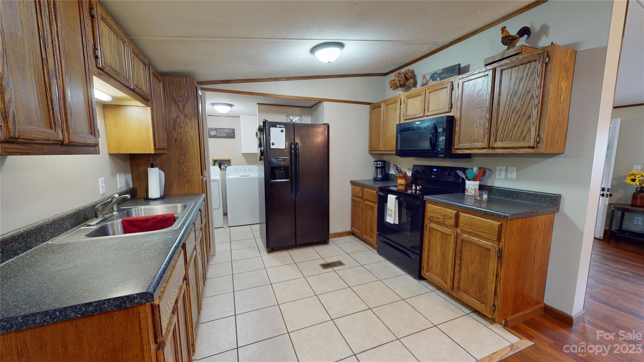 777 Brady Circle Property Photo 14