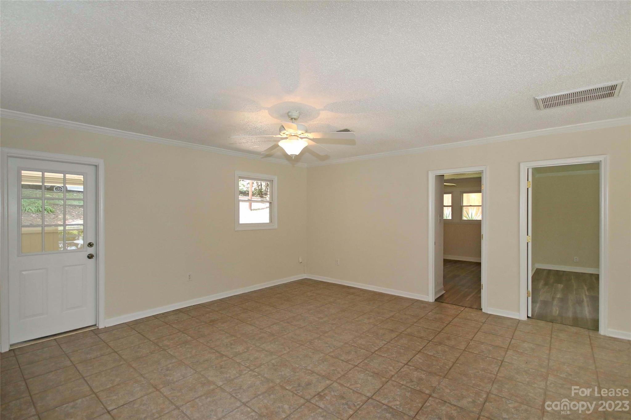 166 Lakeview Shores Loop Property Photo 10