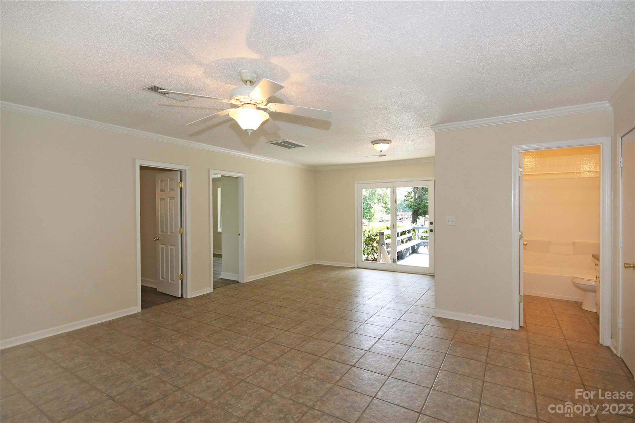 166 Lakeview Shores Loop Property Photo 11