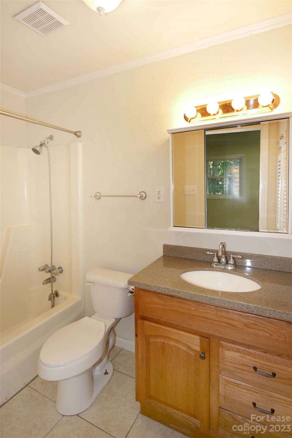 166 Lakeview Shores Loop Property Photo 15