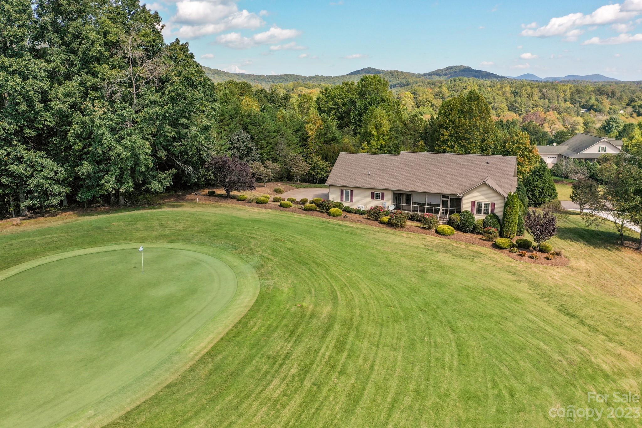 184 Knoll Court Property Photo 2