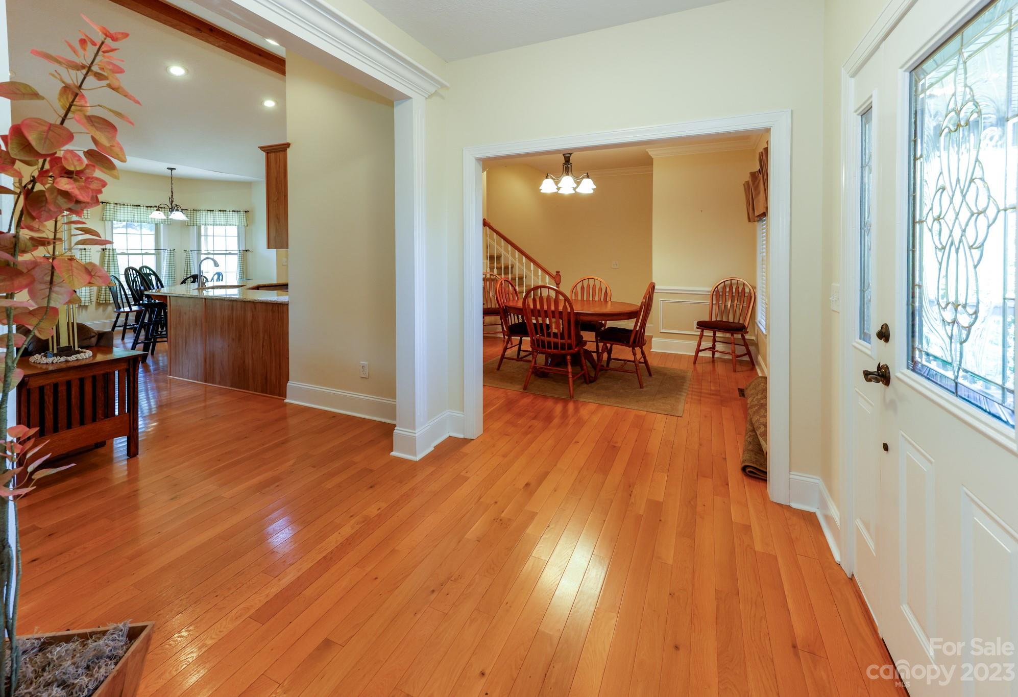 184 Knoll Court Property Photo 7