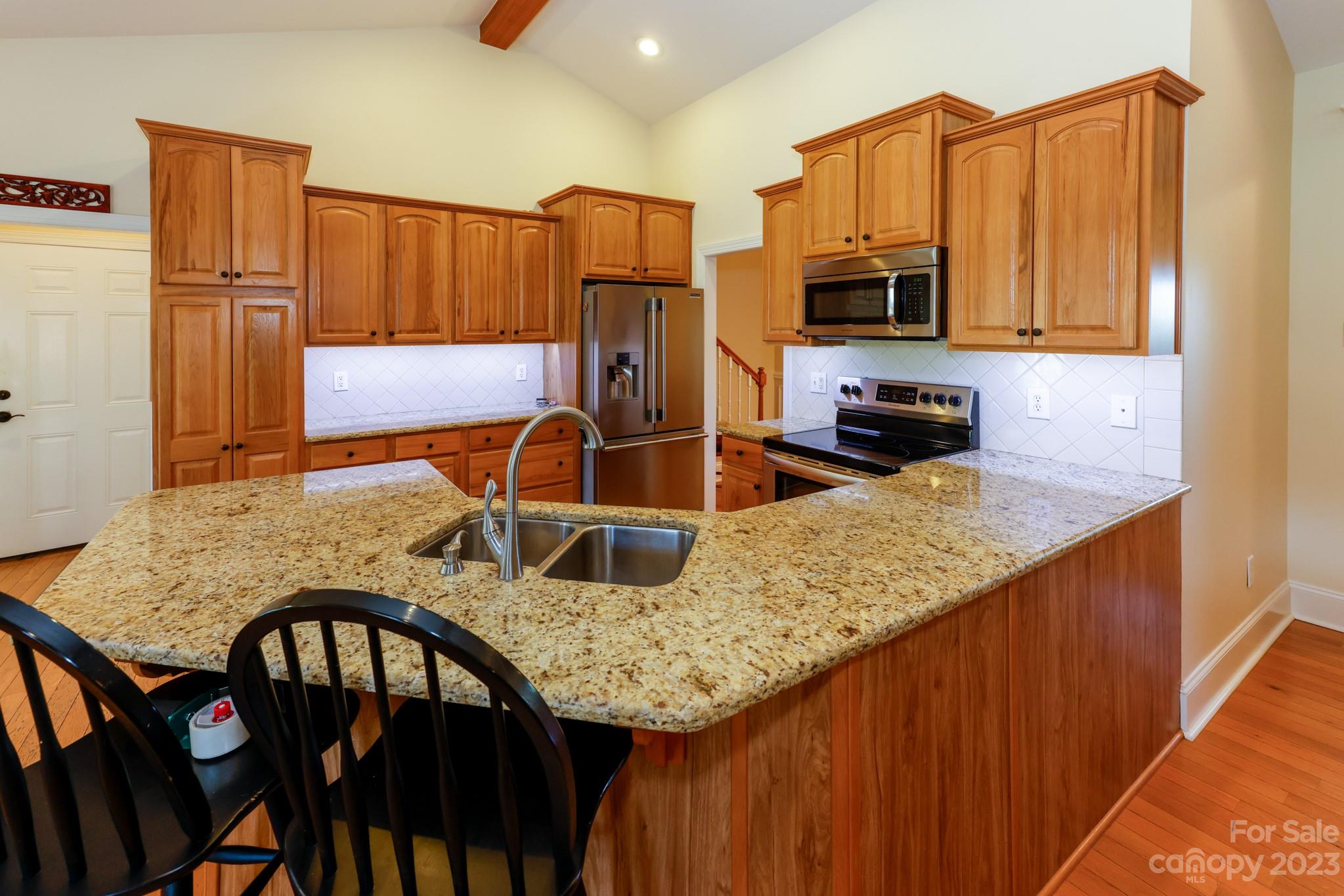 184 Knoll Court Property Photo 11