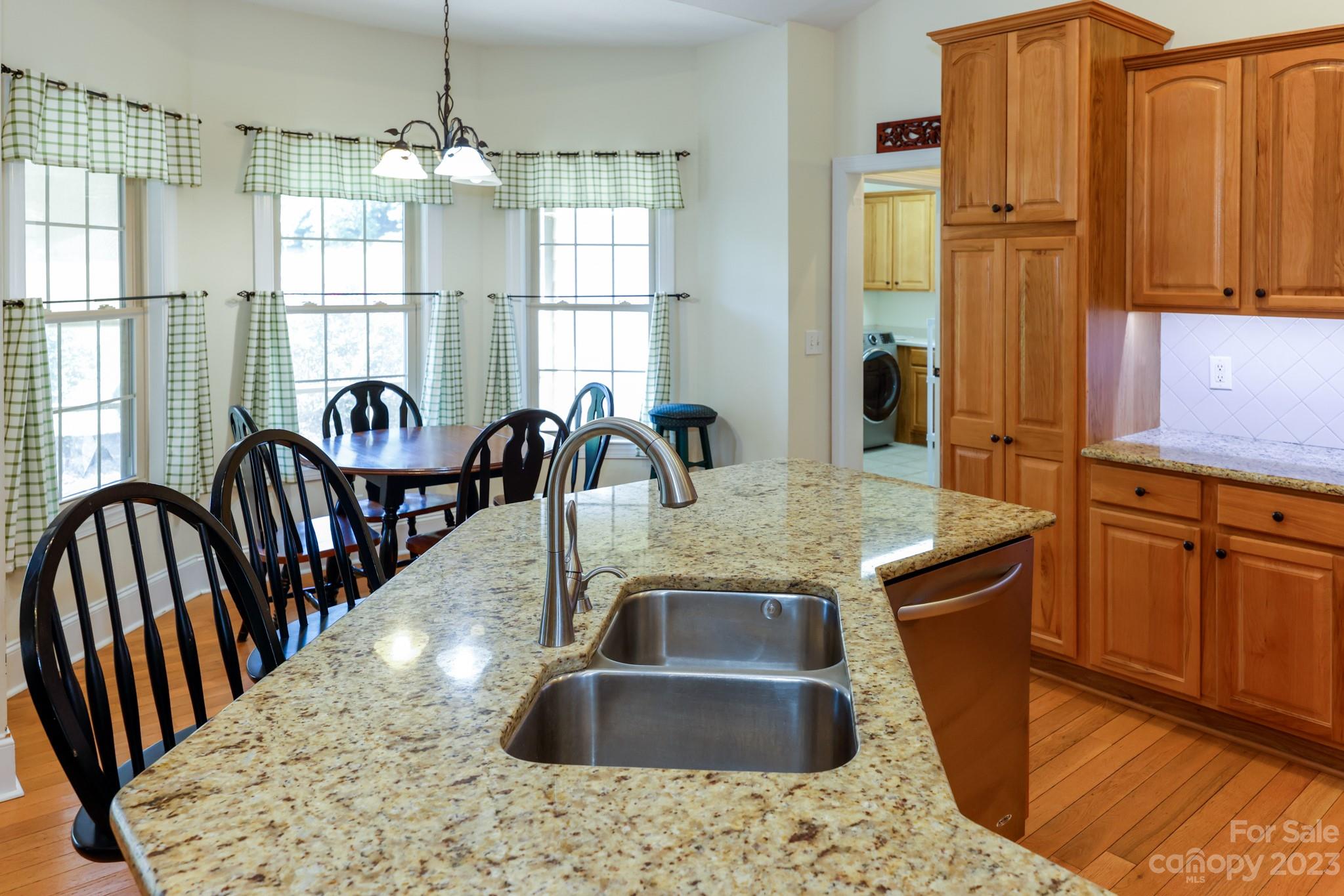 184 Knoll Court Property Photo 12
