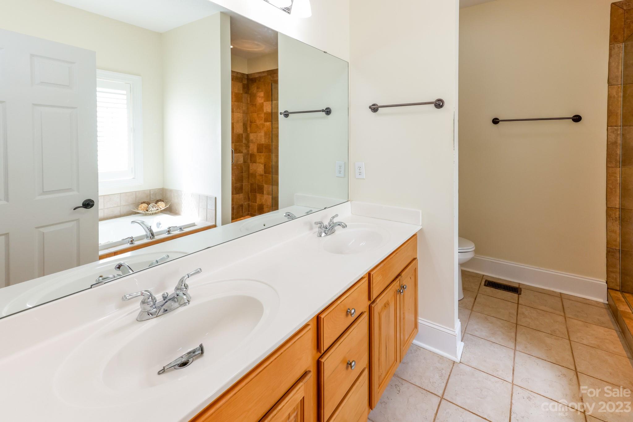 184 Knoll Court Property Photo 20