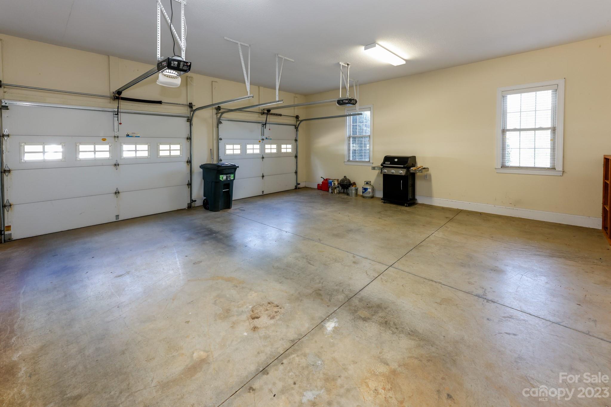 184 Knoll Court Property Photo 28