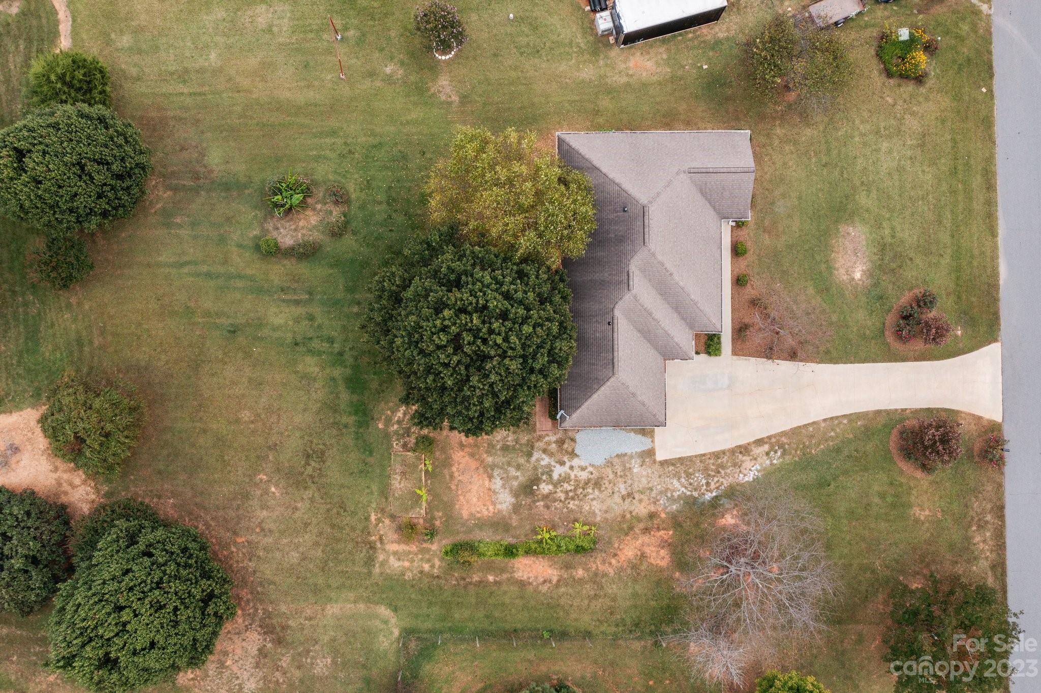 3858 Ashland Drive Property Photo 7