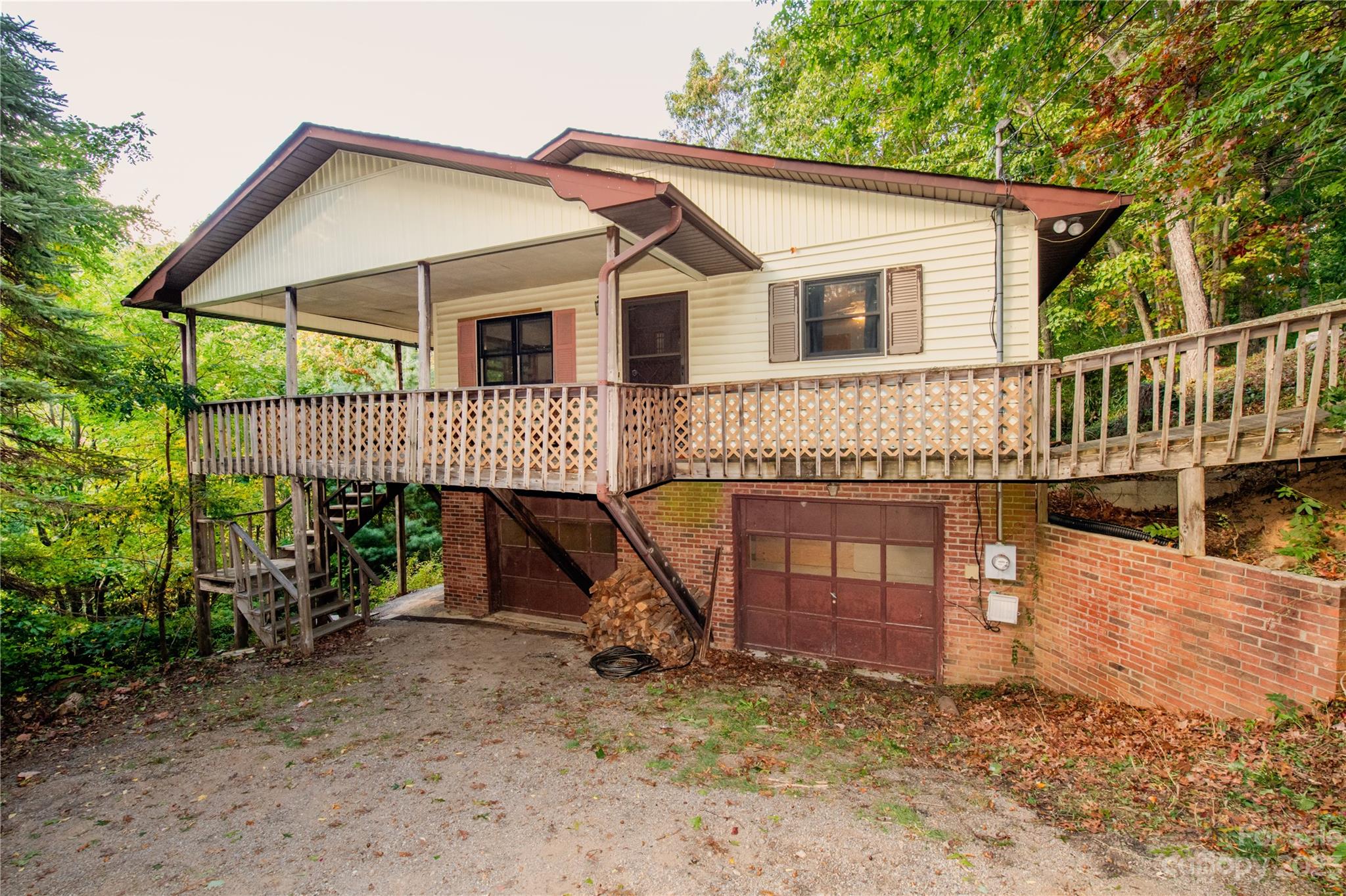 175 Rose Lane Property Photo 1