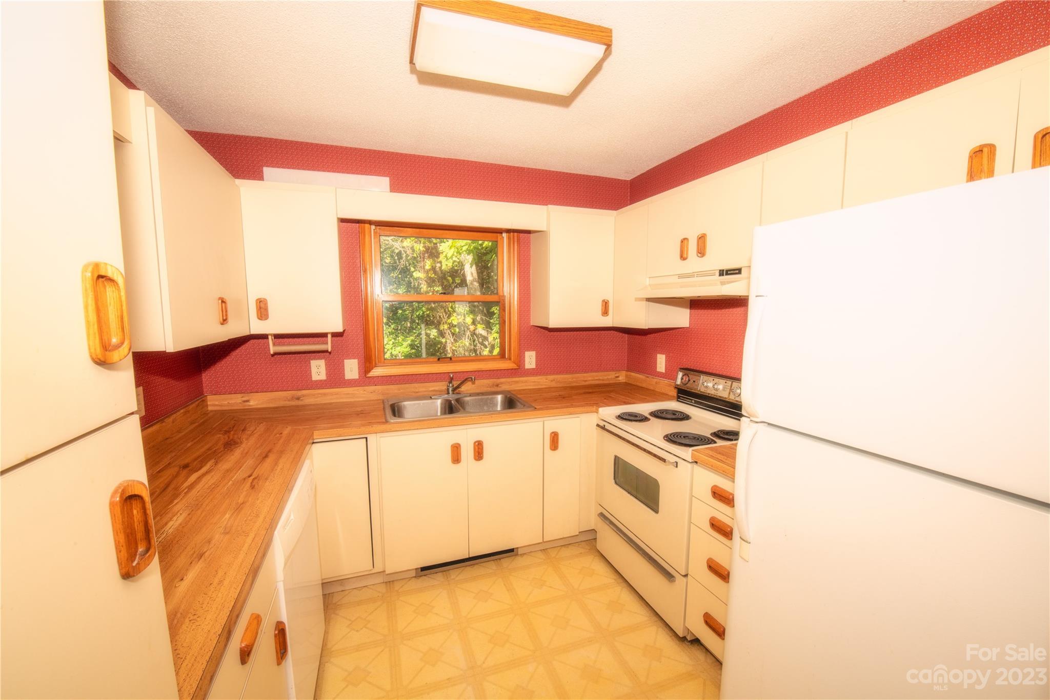 175 Rose Lane Property Photo 14