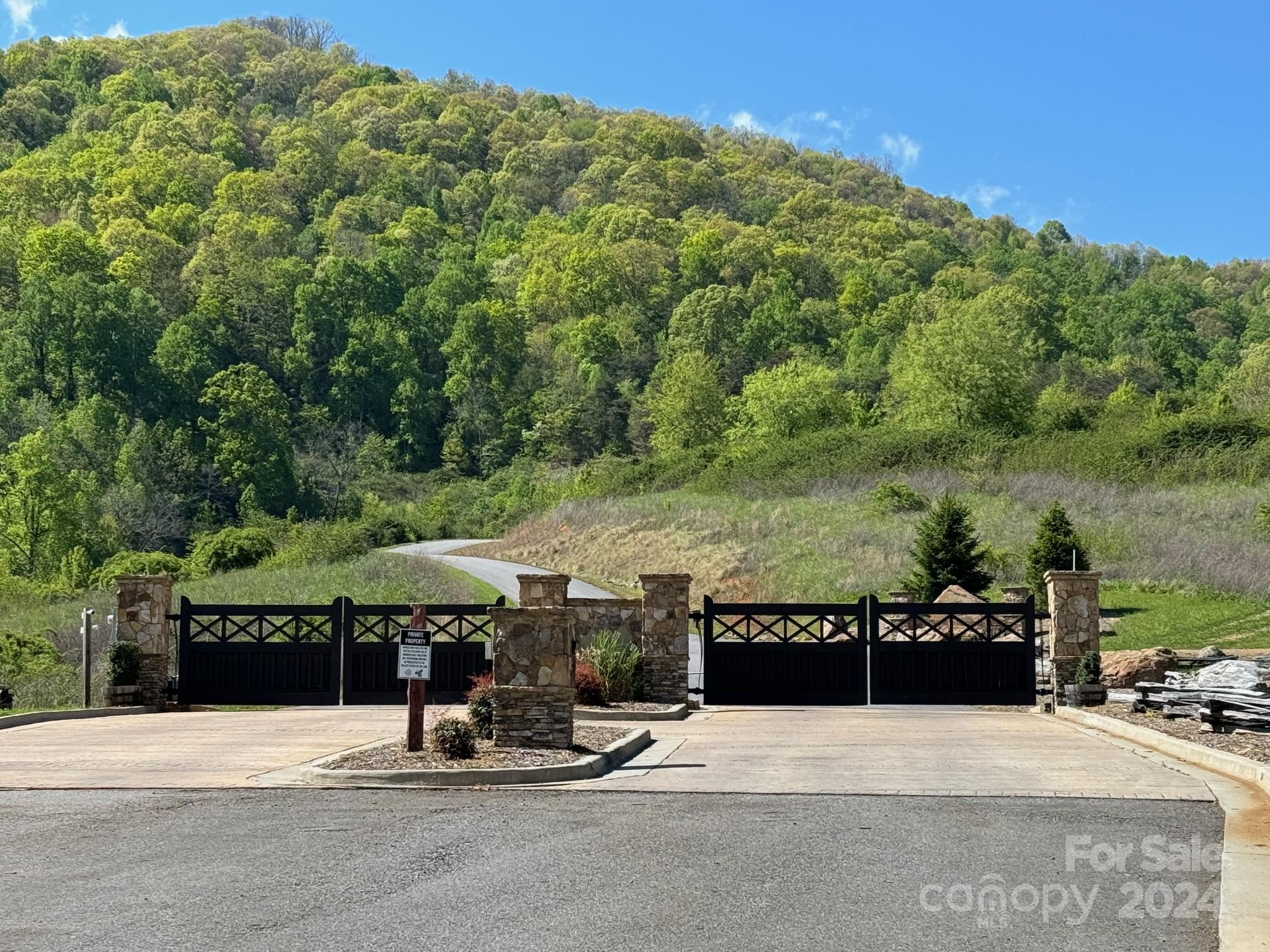 000 High Rock View Drive 32 Property Photo 17