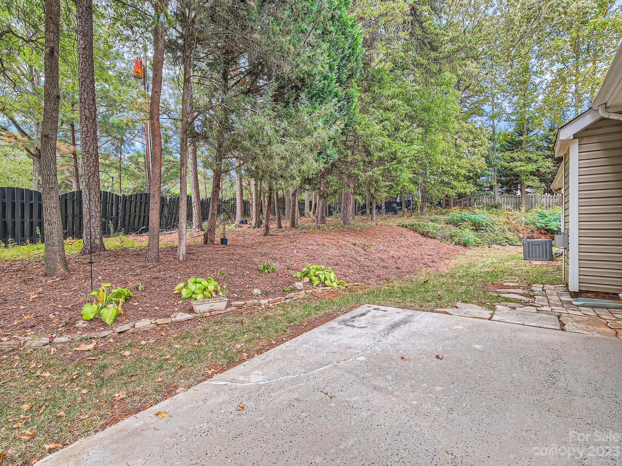 6805 Sweetfield Drive Property Photo 24