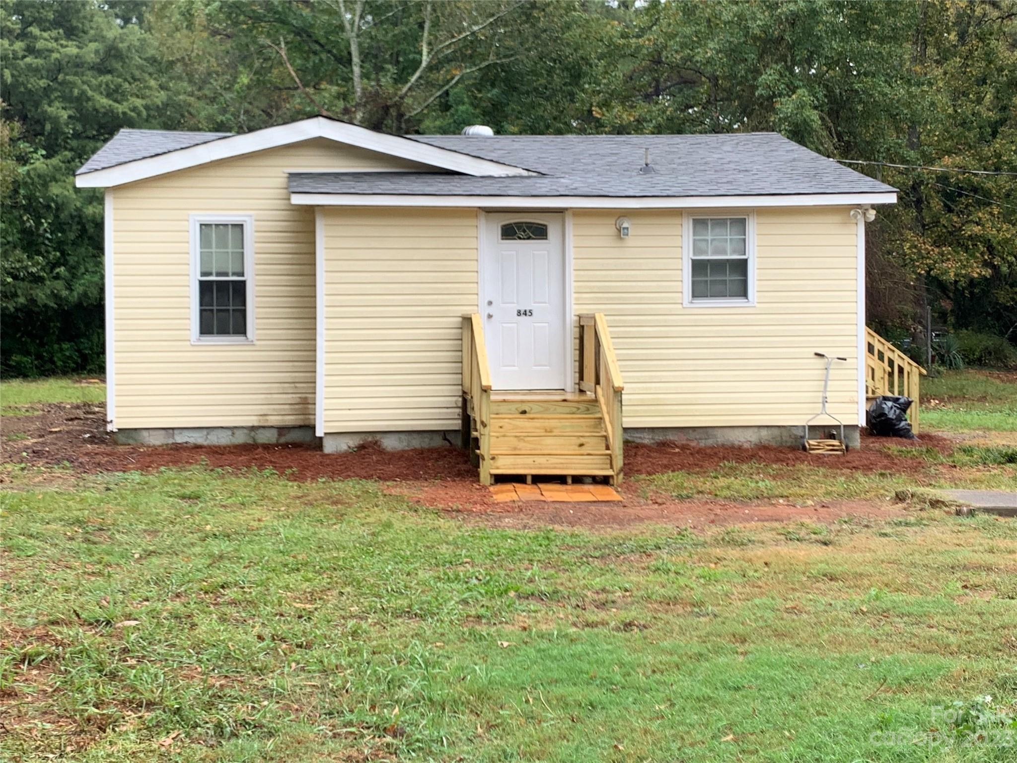 845 Hollis Lakes Road Property Photo 2