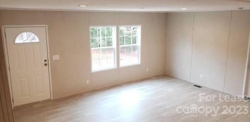 694 Whitesides Road Property Photo 2