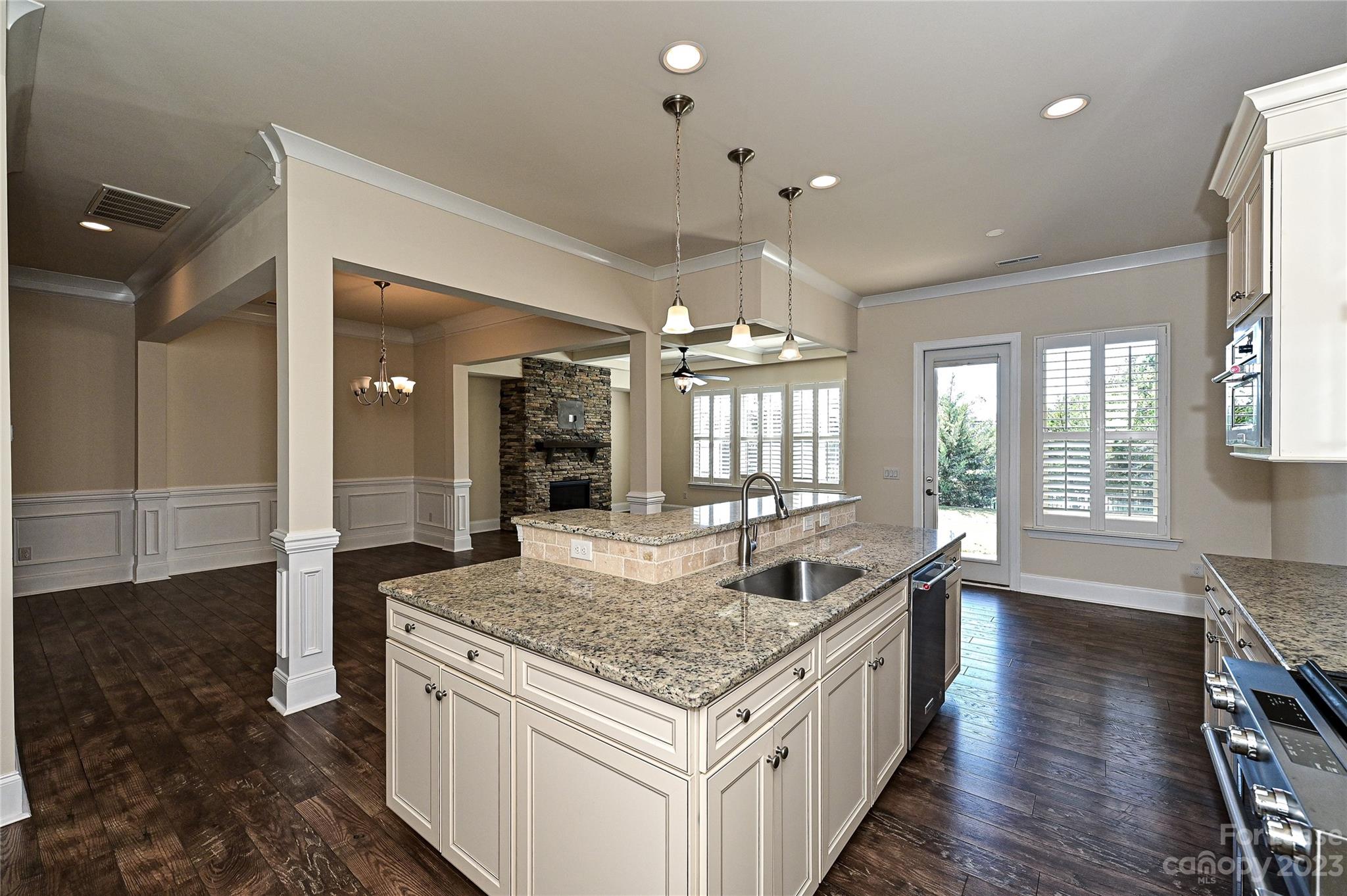 7003 Henry Quincy Way Property Photo 11