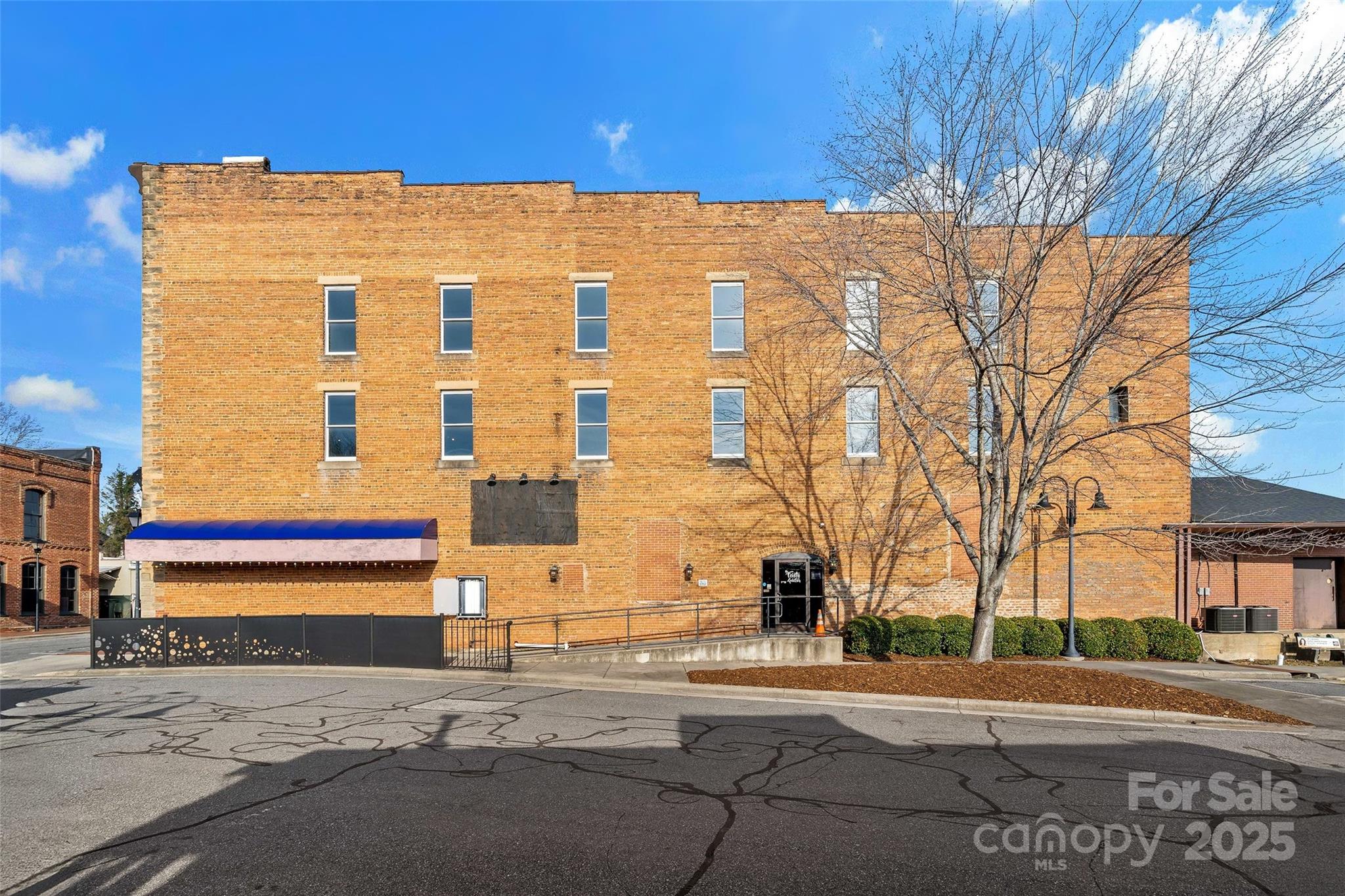 45 Depot Street Property Photo 5
