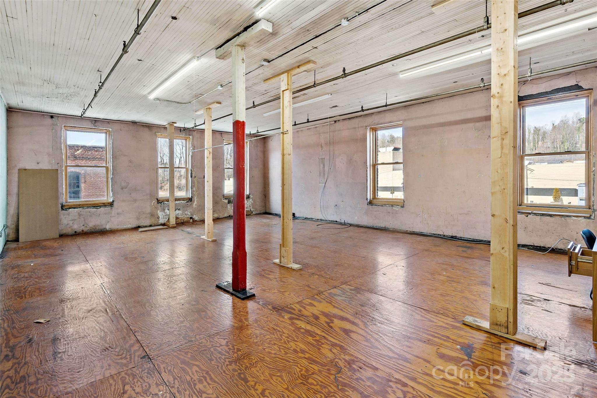 45 Depot Street Property Photo 31