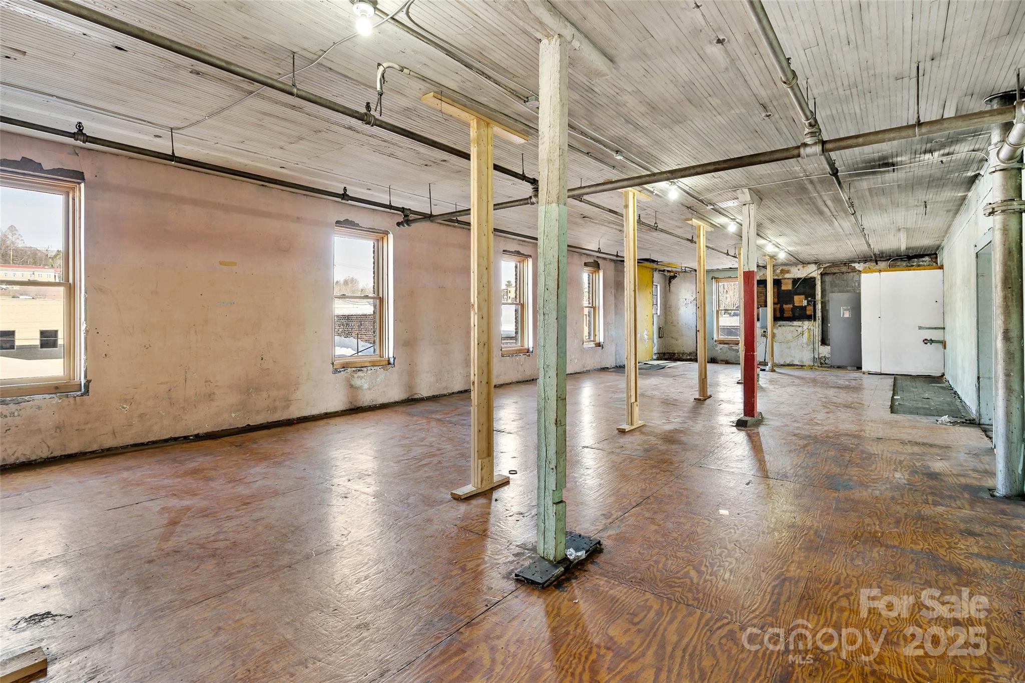 45 Depot Street Property Photo 32