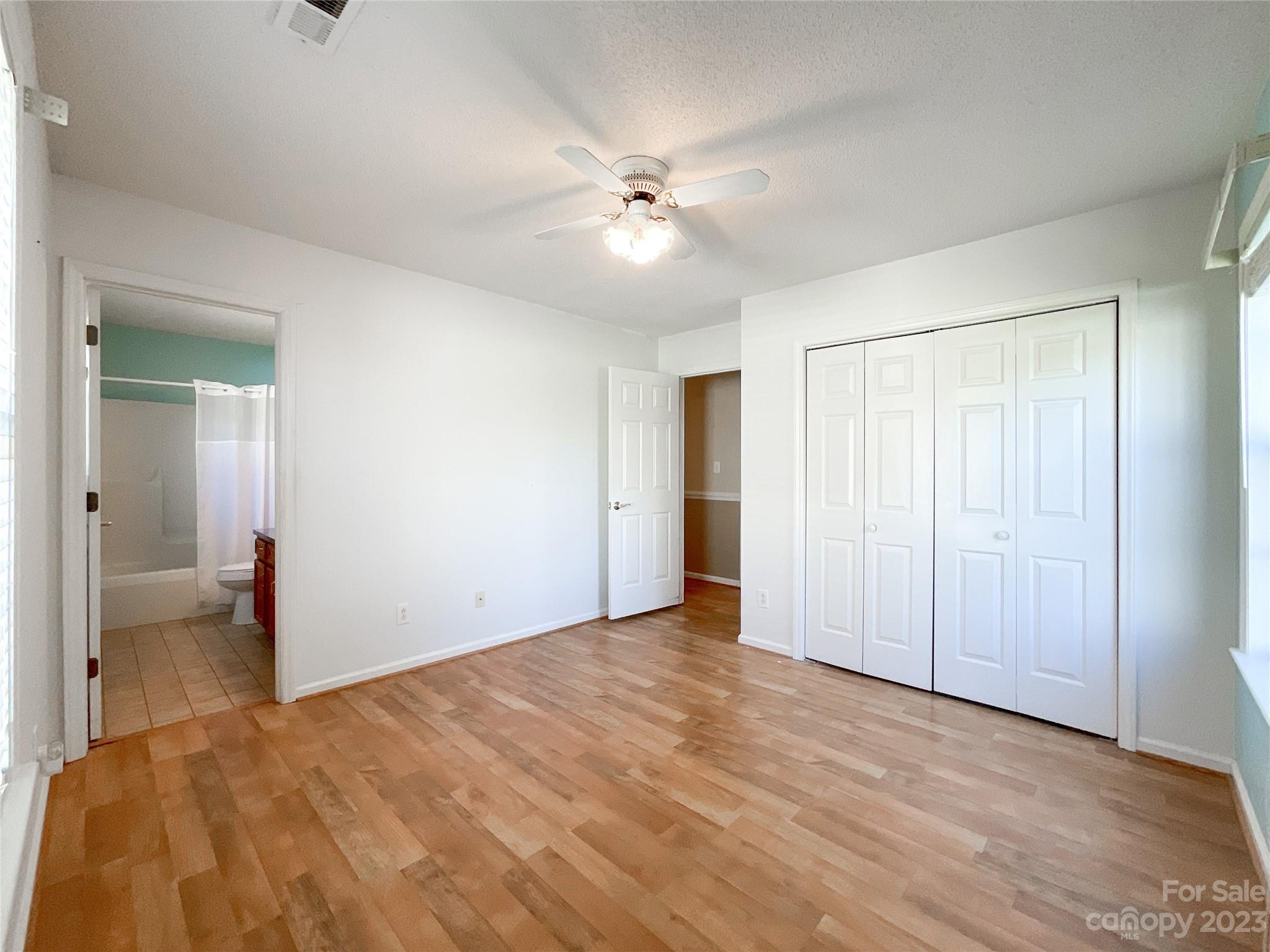402 Cottonwood Circle Property Photo 18