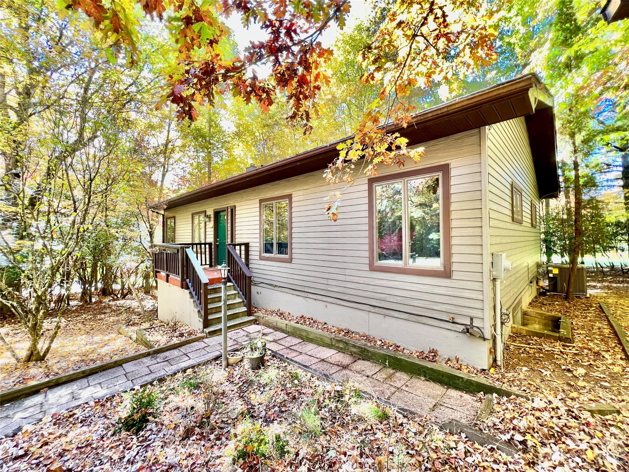163 Dalonigei Court Property Photo 2